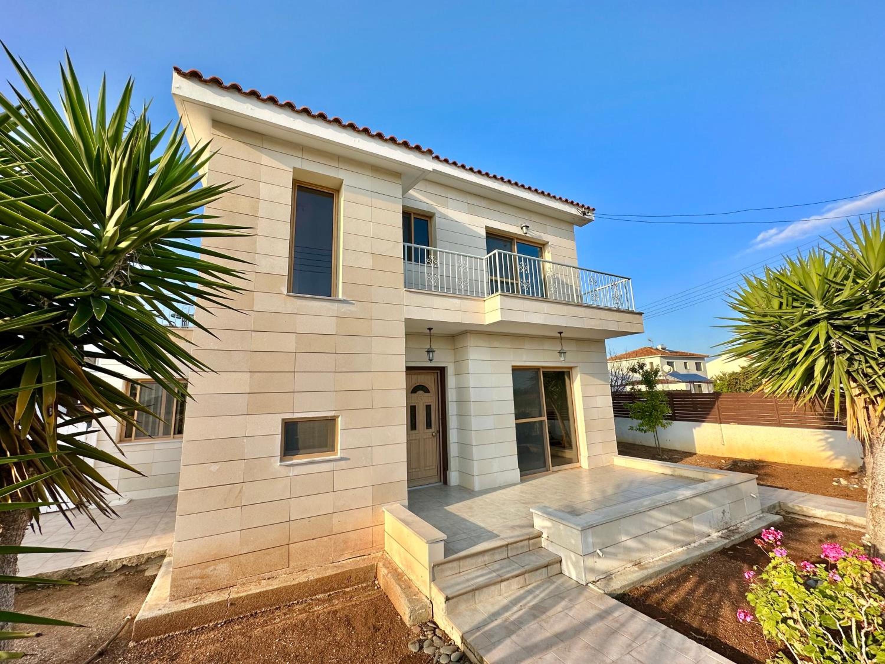 Lovely Pool Villa in Pyla