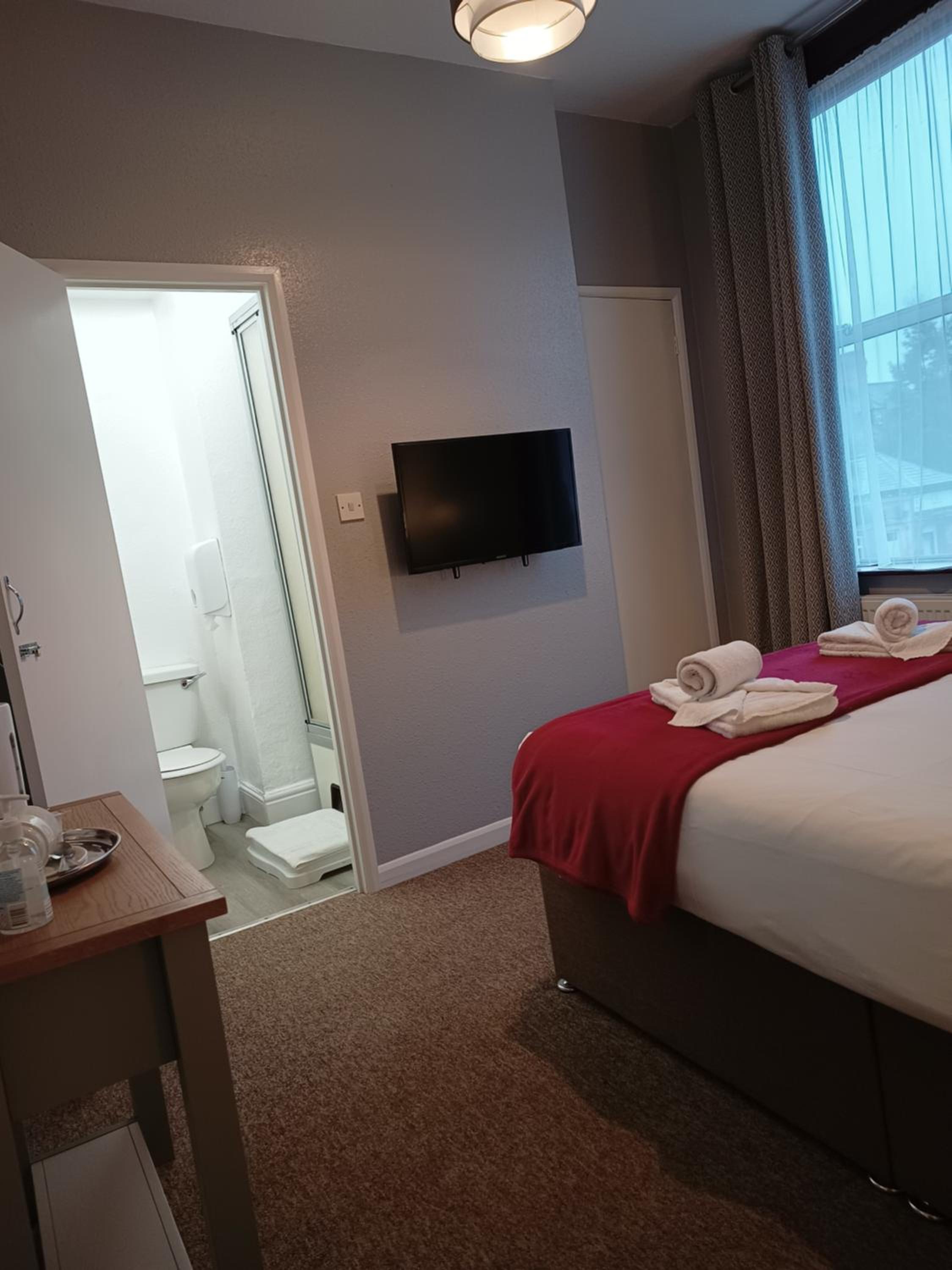 Oxford Vacations - Westgate Hotel - Property Image 2