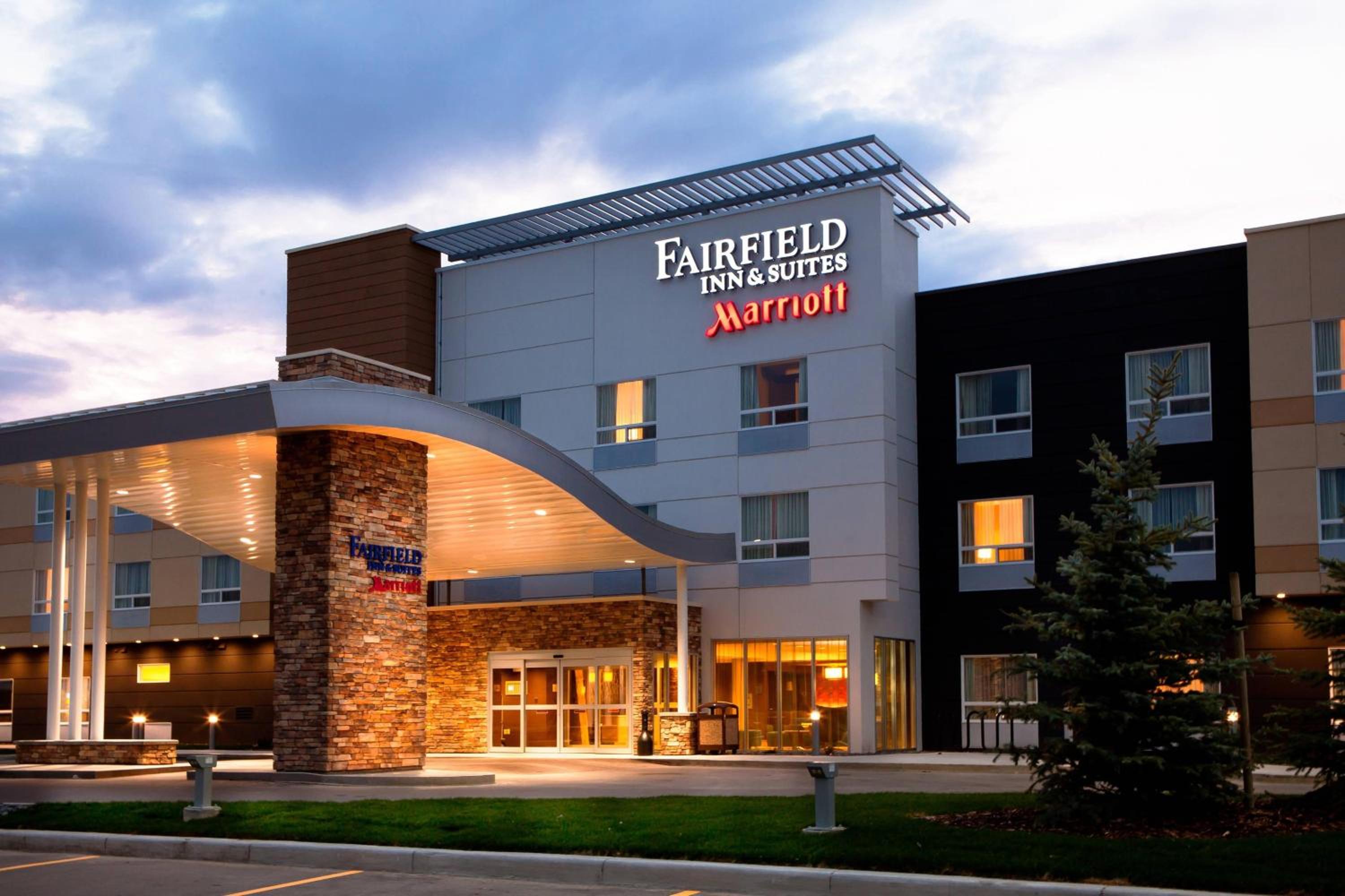 Lethbridge Vacations - Fairfield Inn  Suites by Marriott Lethbridge - Property Image 1