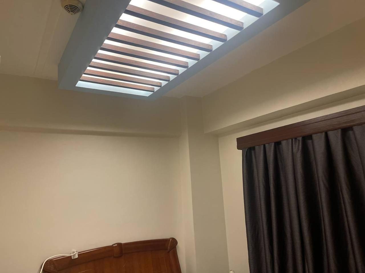 cozy 1bedroom infront airport hotels and casino view 2