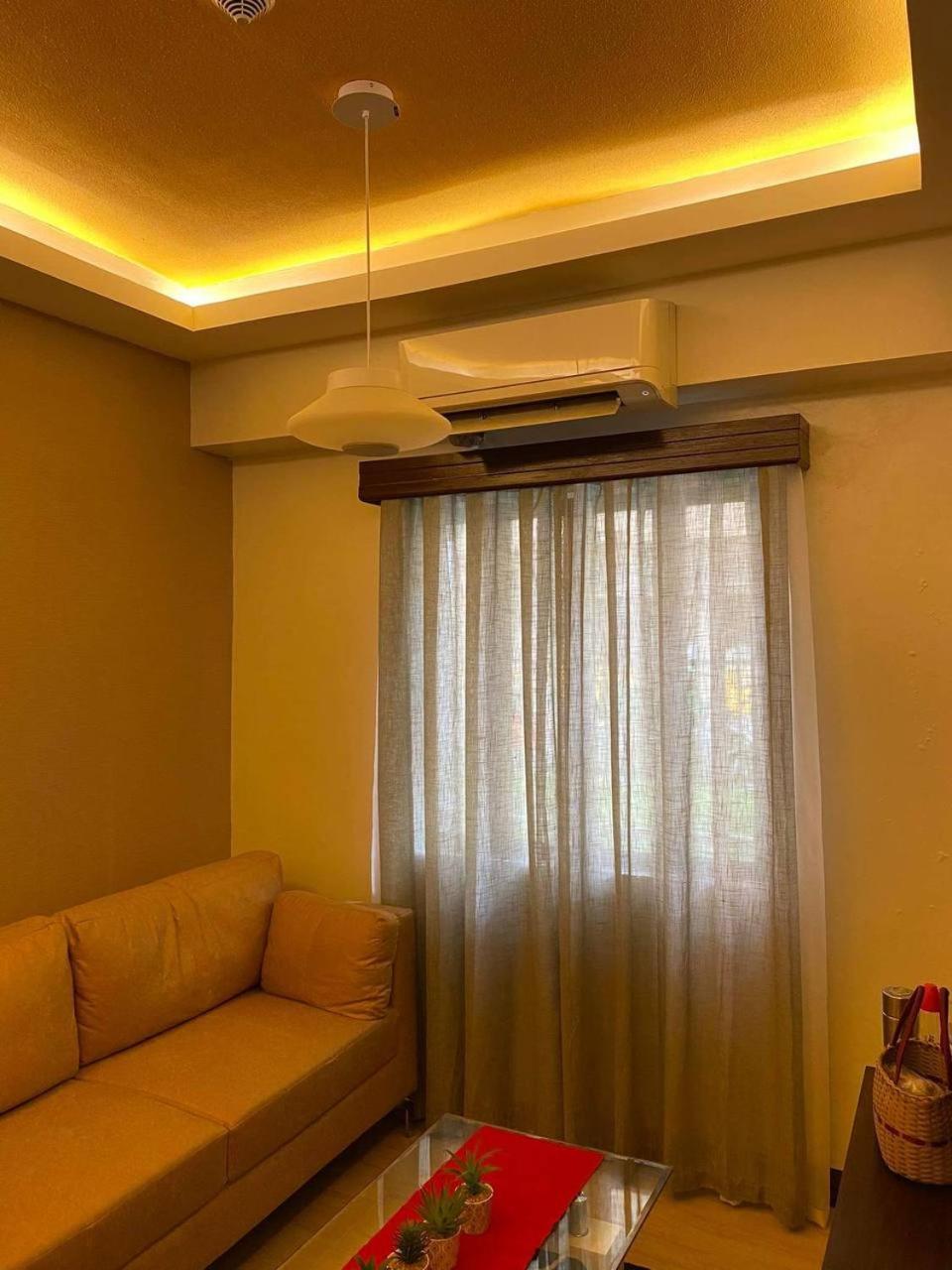 cozy 1bedroom infront airport hotels and casino view 5