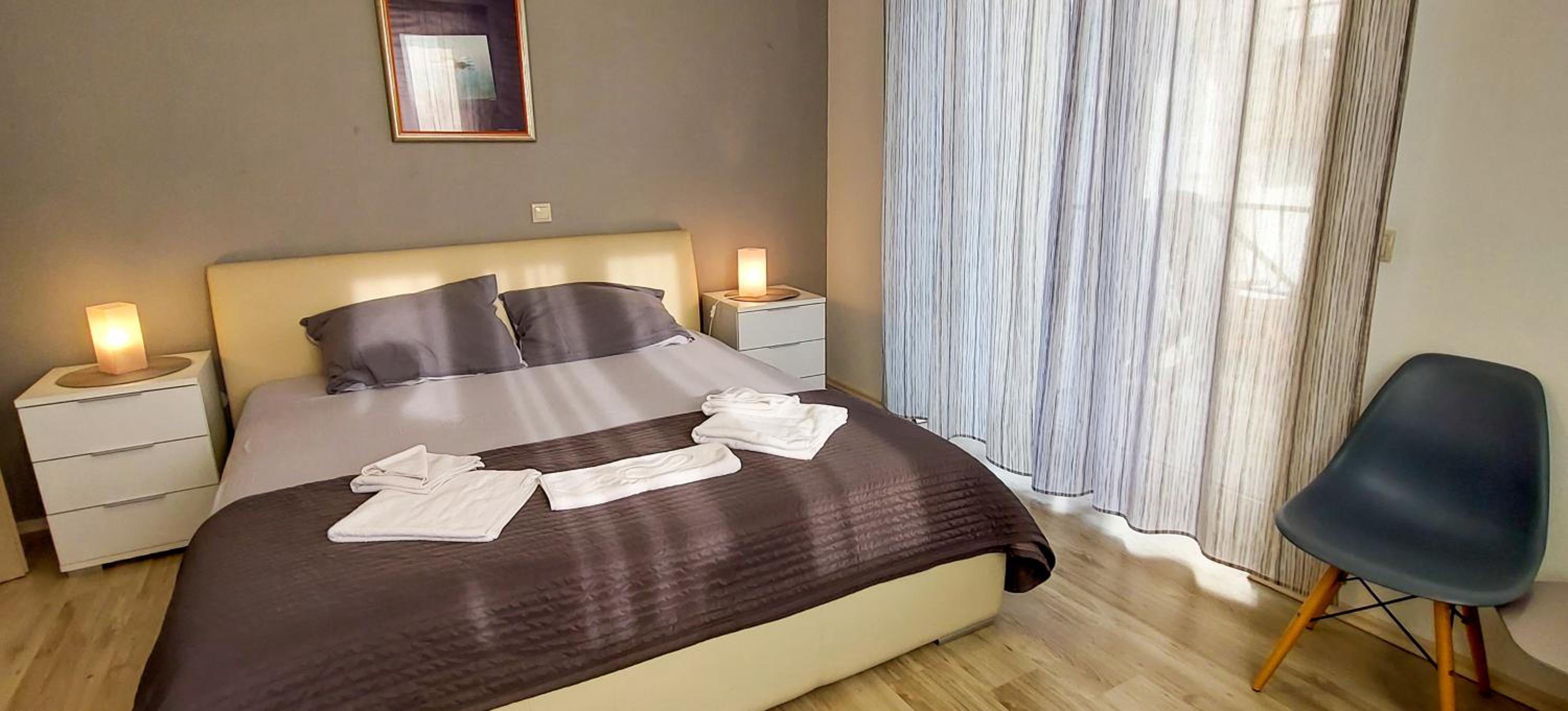 Renovated Apartments Skorin