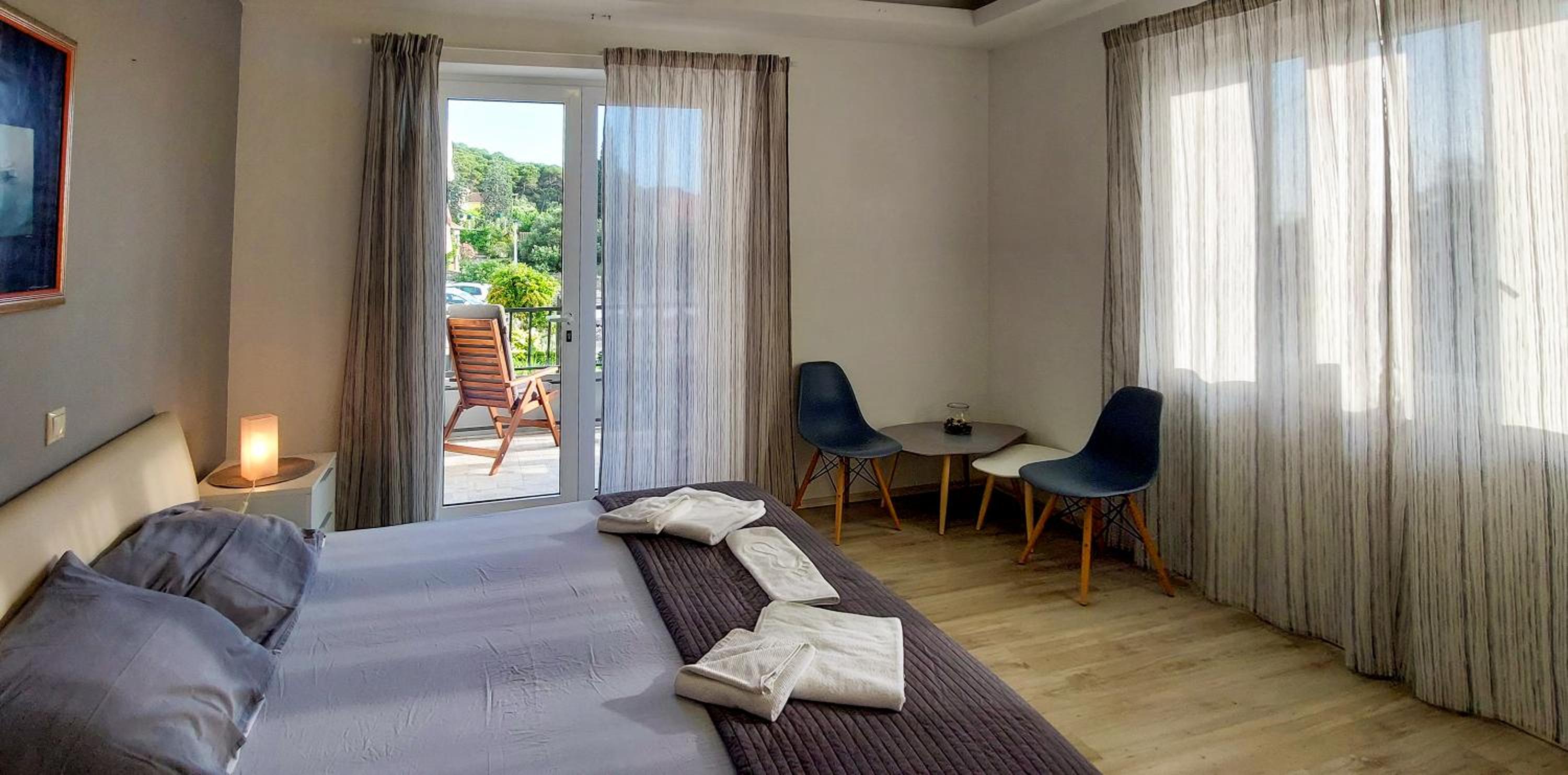 Renovated Apartments Skorin