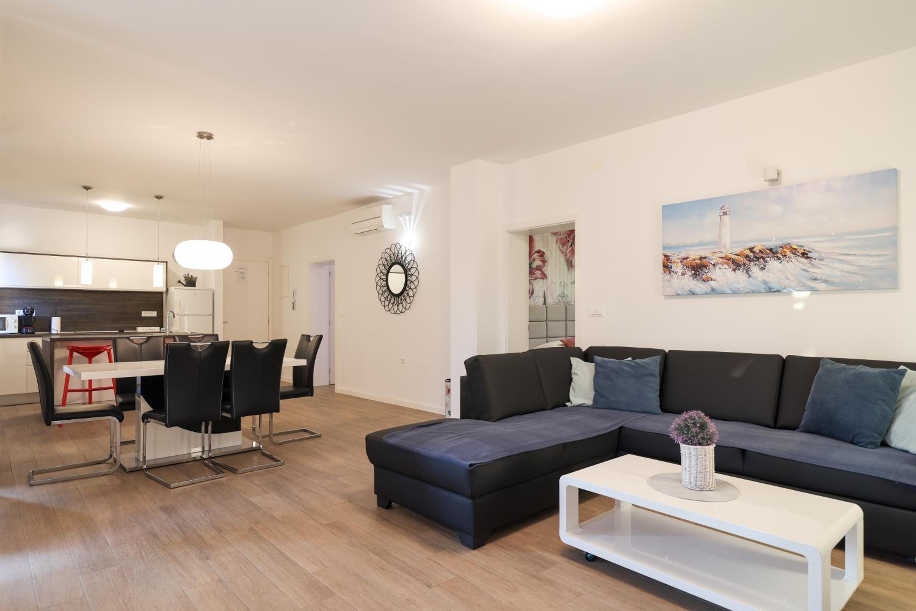 Apartmani Mato 1 view 3