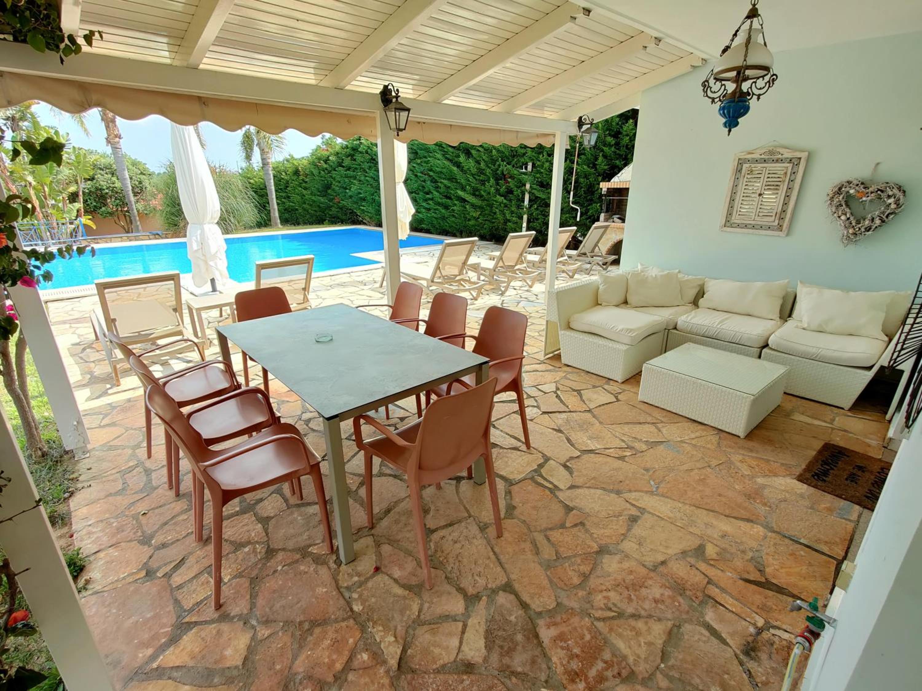Iridia Resort Villas