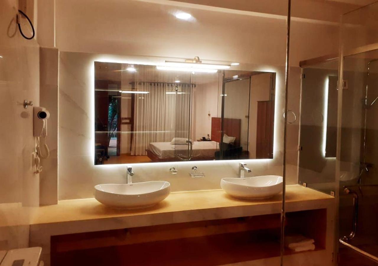 Sri Lanka Beach House Hotel and SPA