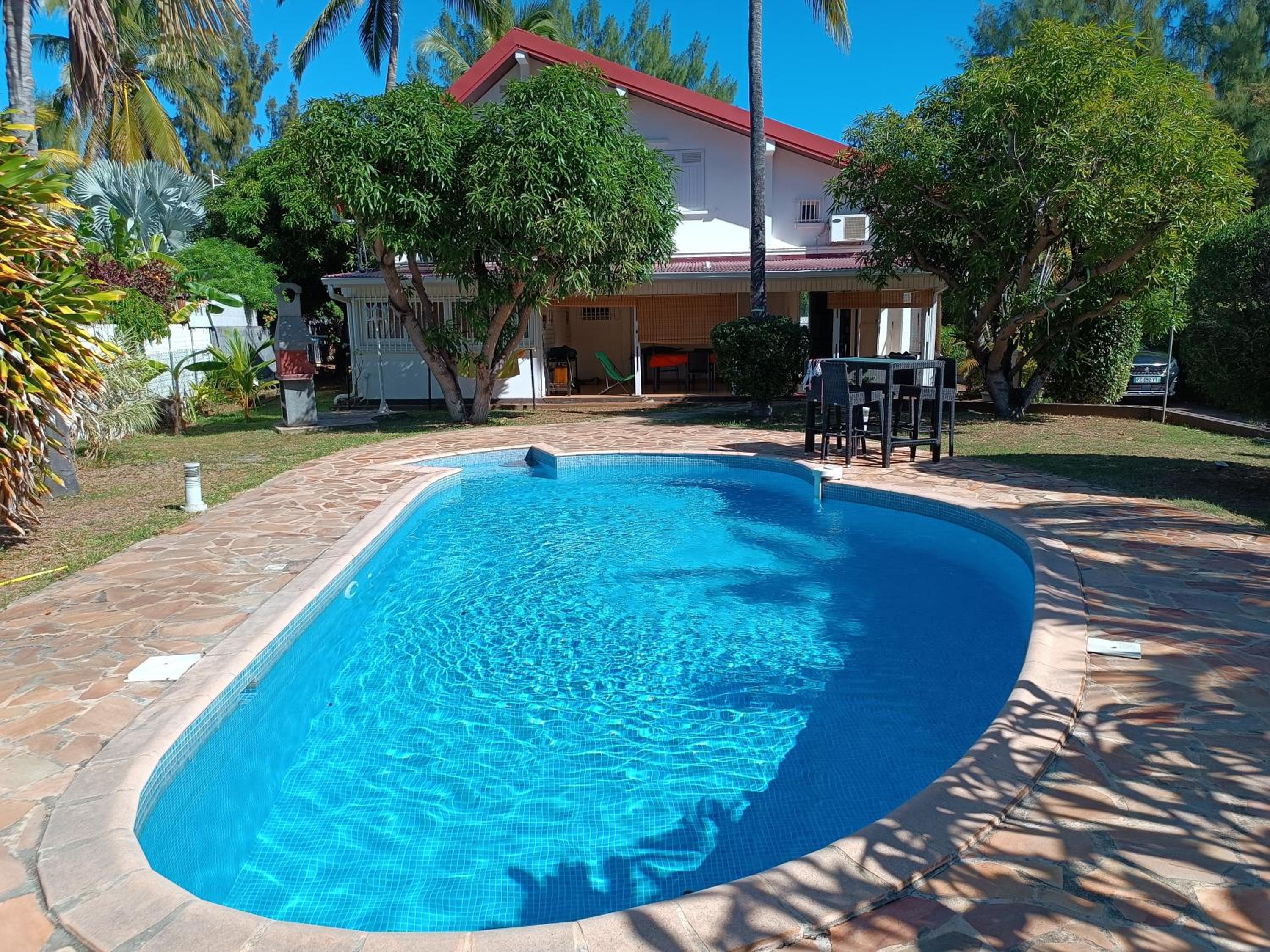Villa piscine à 100m du lagon de l'Ermitage view 3