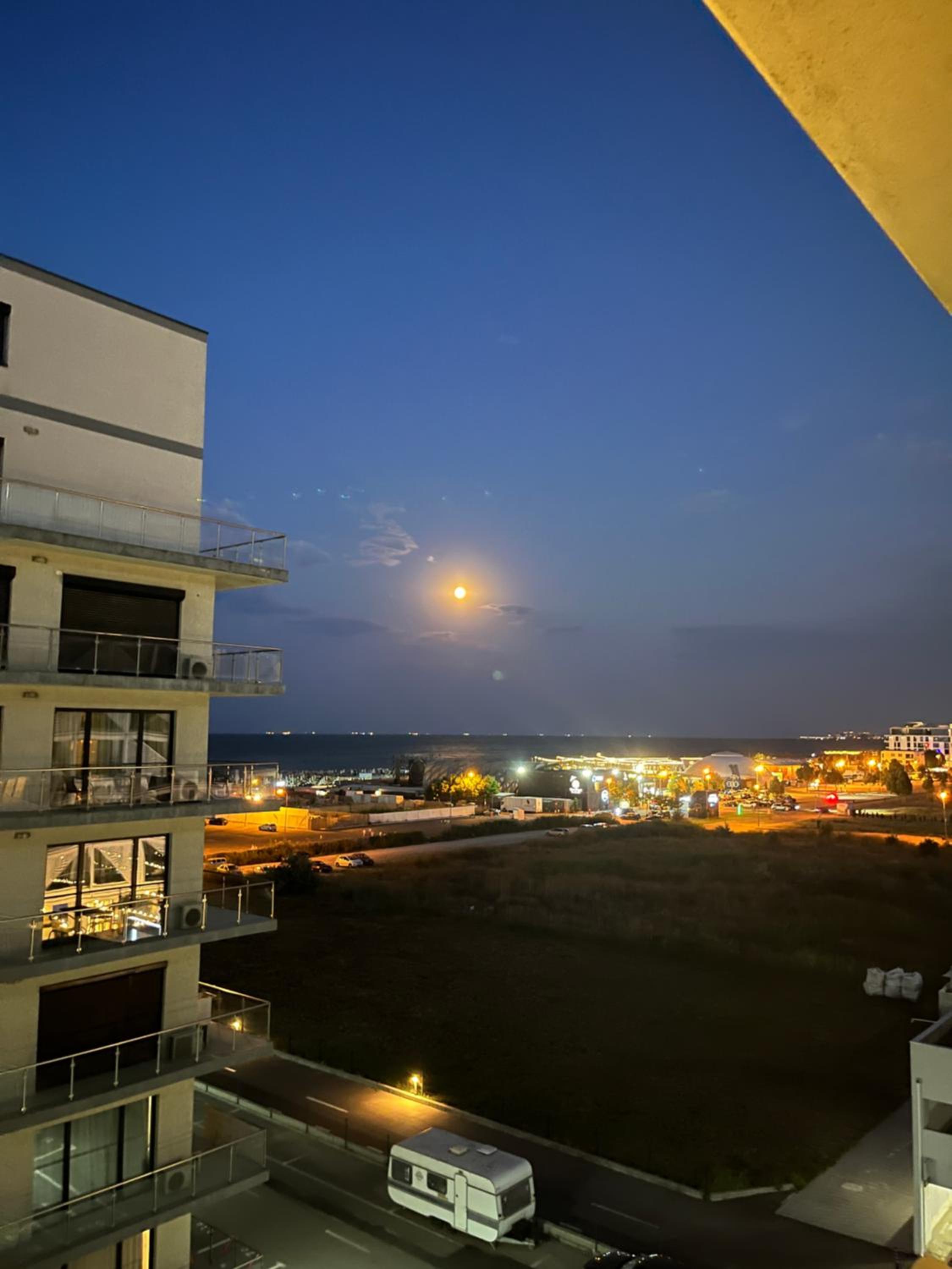 Luxury Studio 42 De Silva view 2