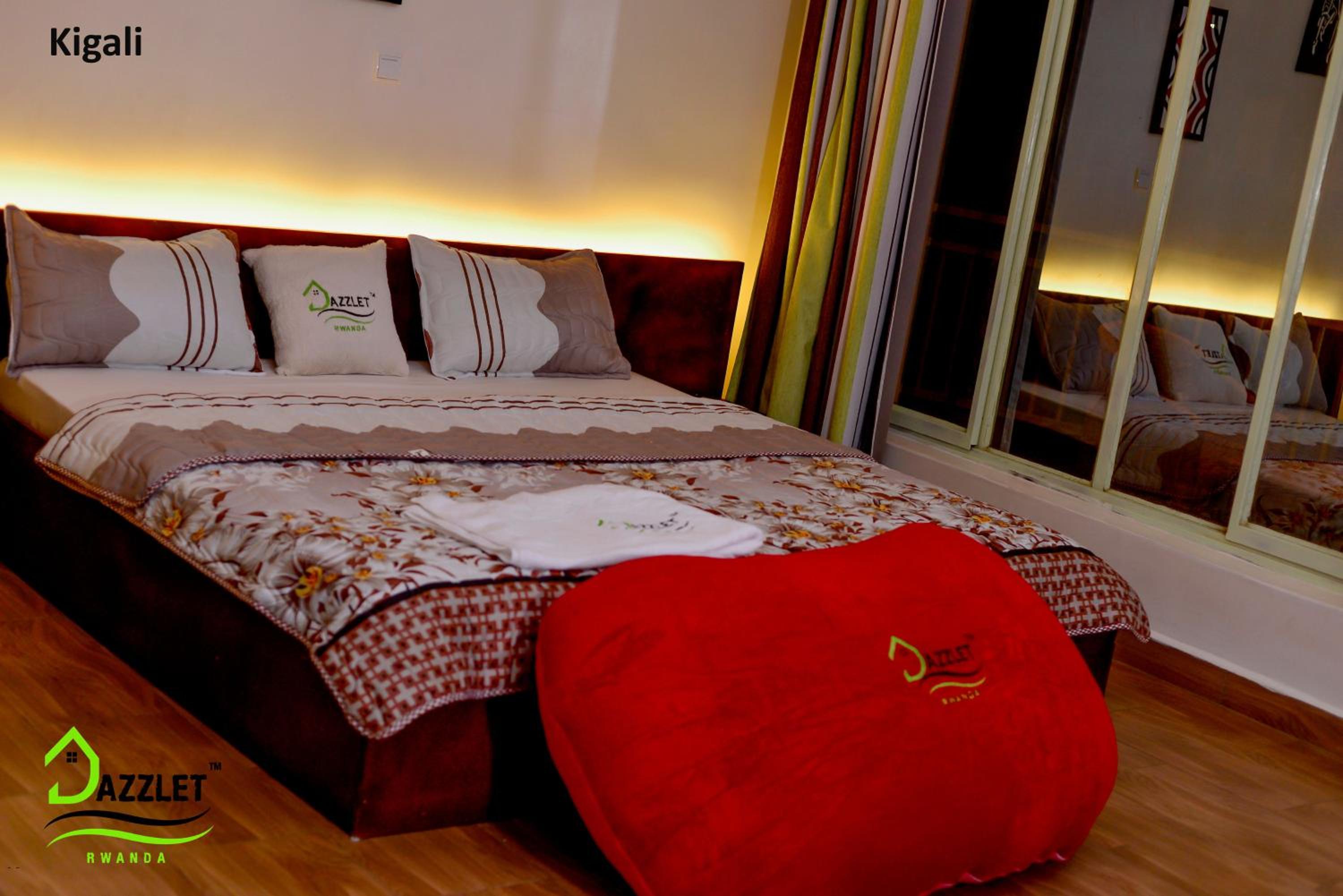 DAZZLET RWANDA