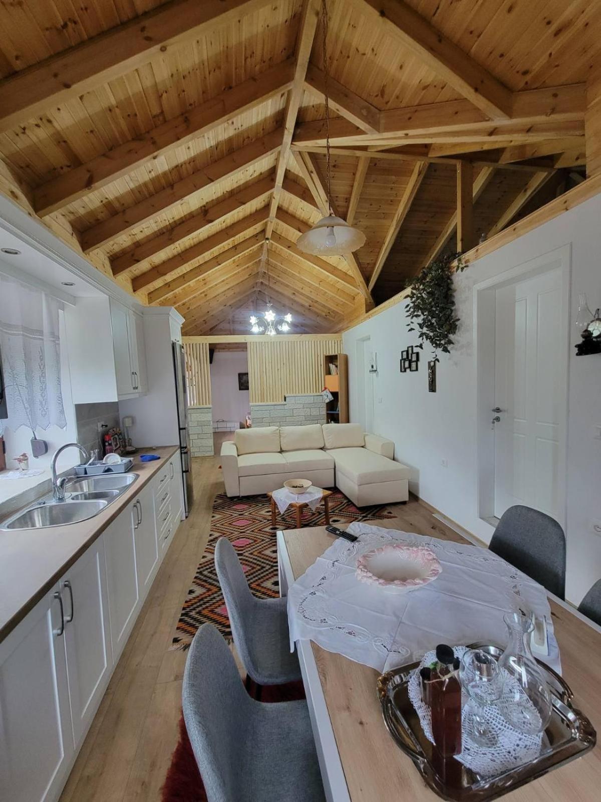 Xhumba Guesthouse