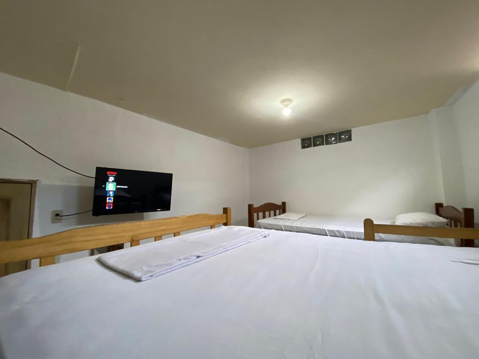UFO Rooms