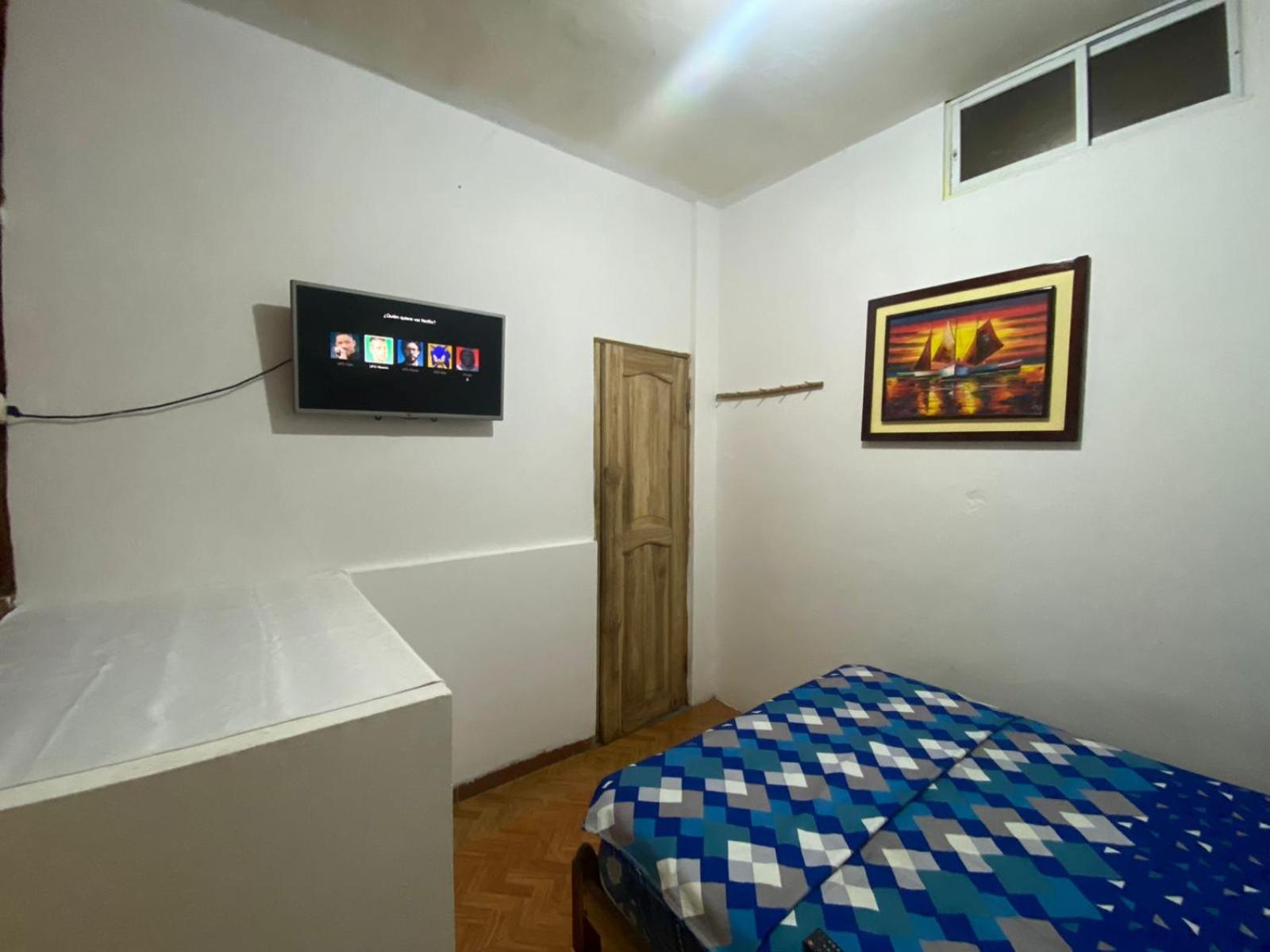 UFO Rooms