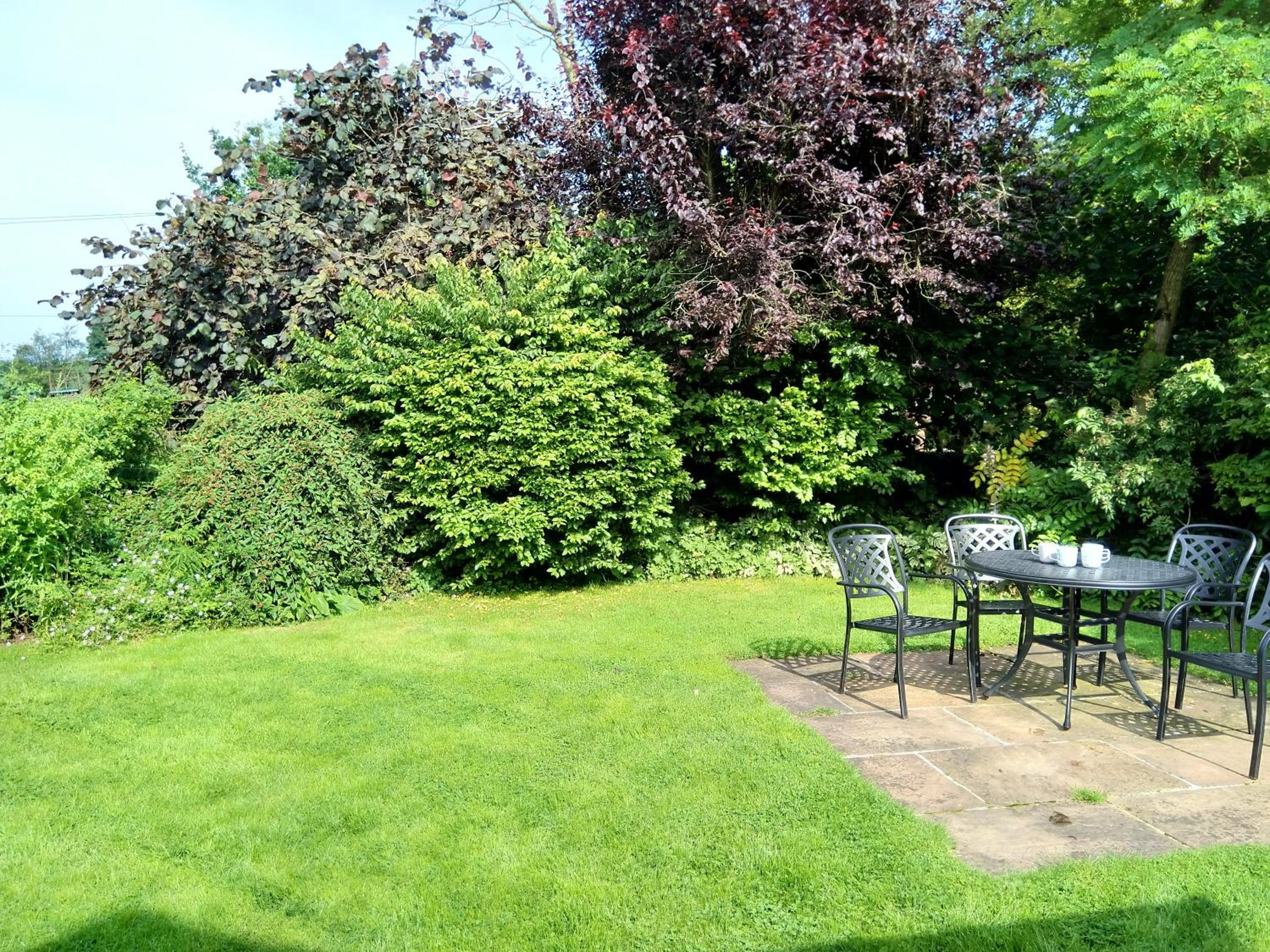 Acorn Cottage, Ashover view 3