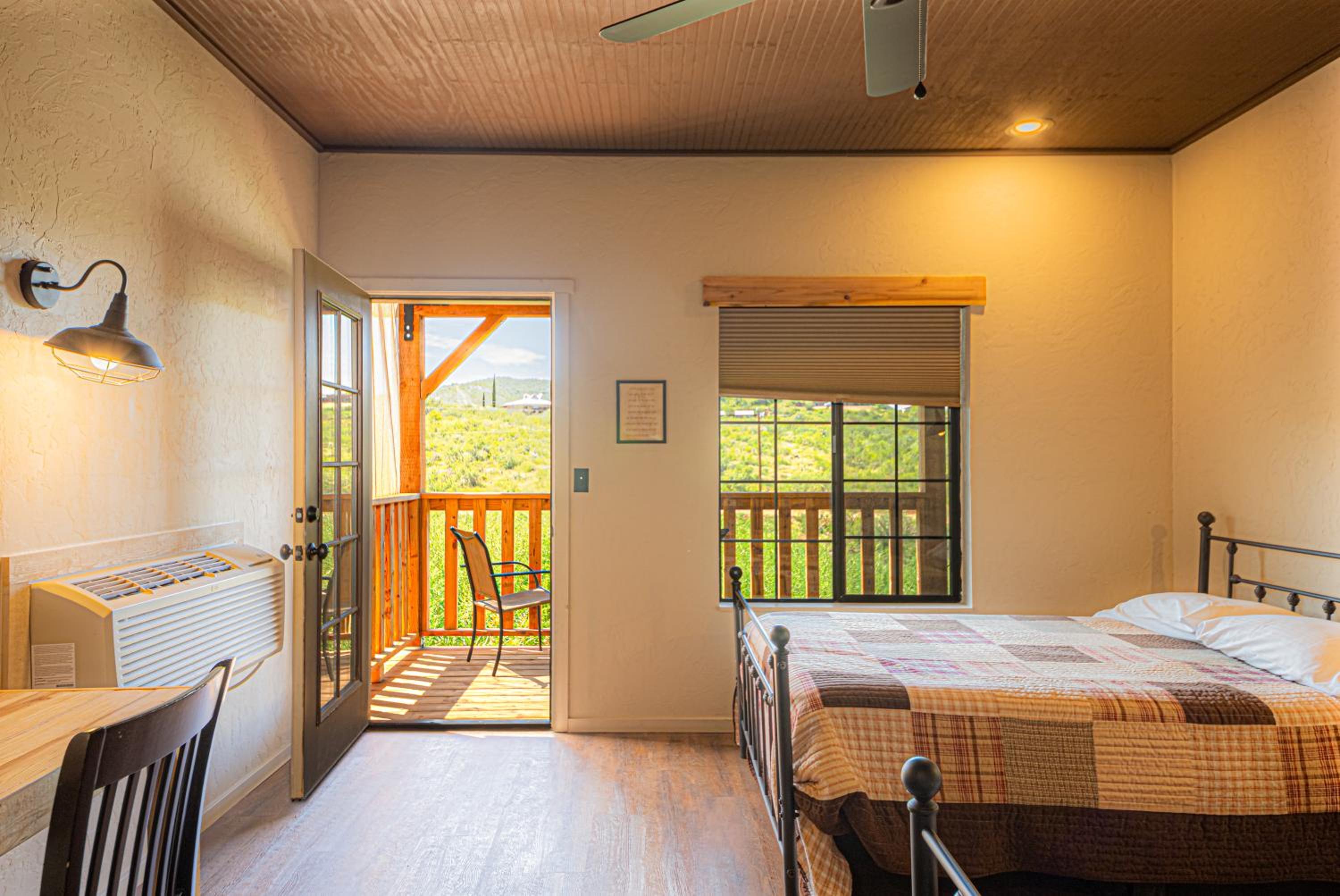 Miners Cabin #3 -Two Double Beds - Private Balcony - Walk to the Action view 3