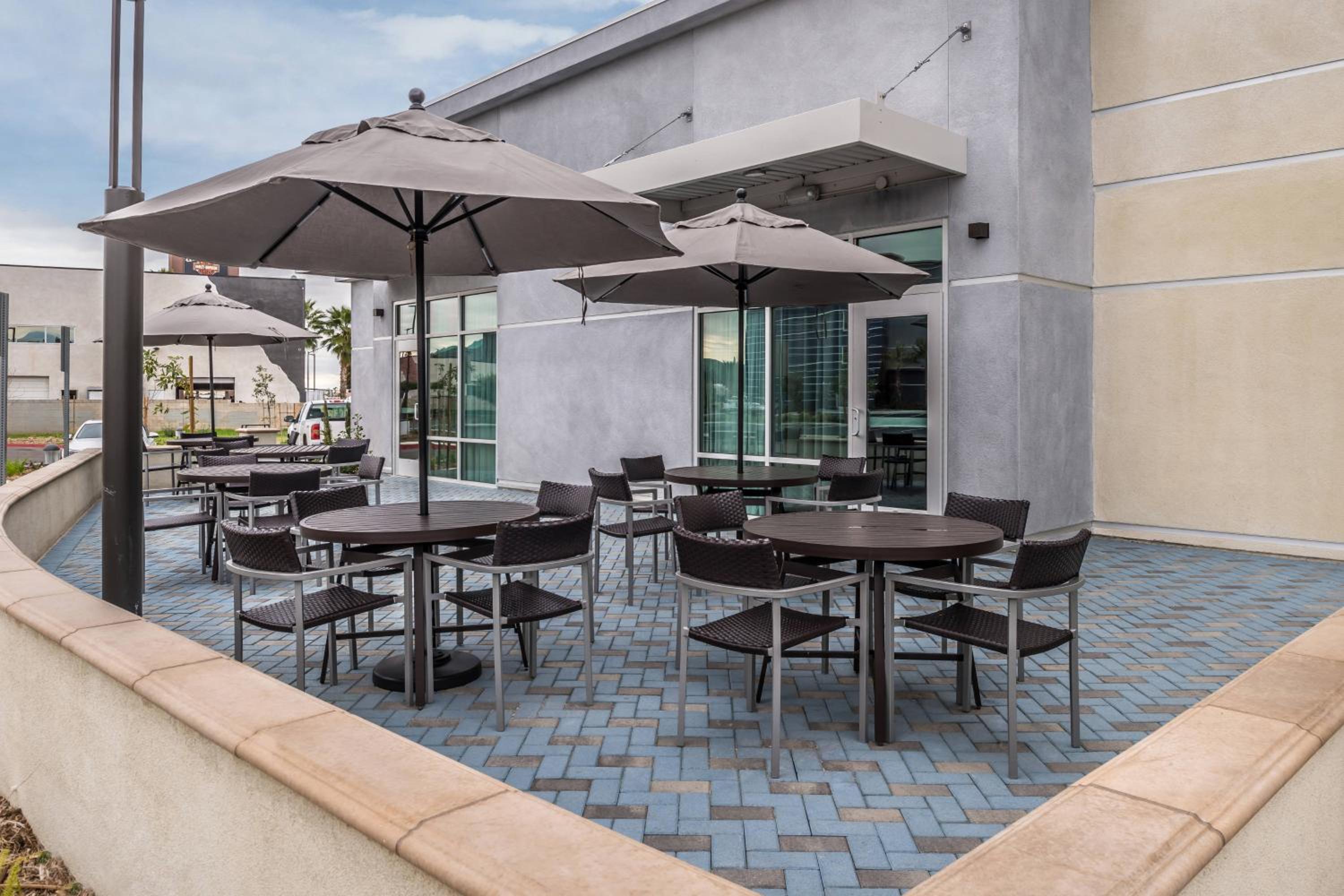 TownePlace Suites by Marriott San Bernardino Loma Linda - Property Image 25