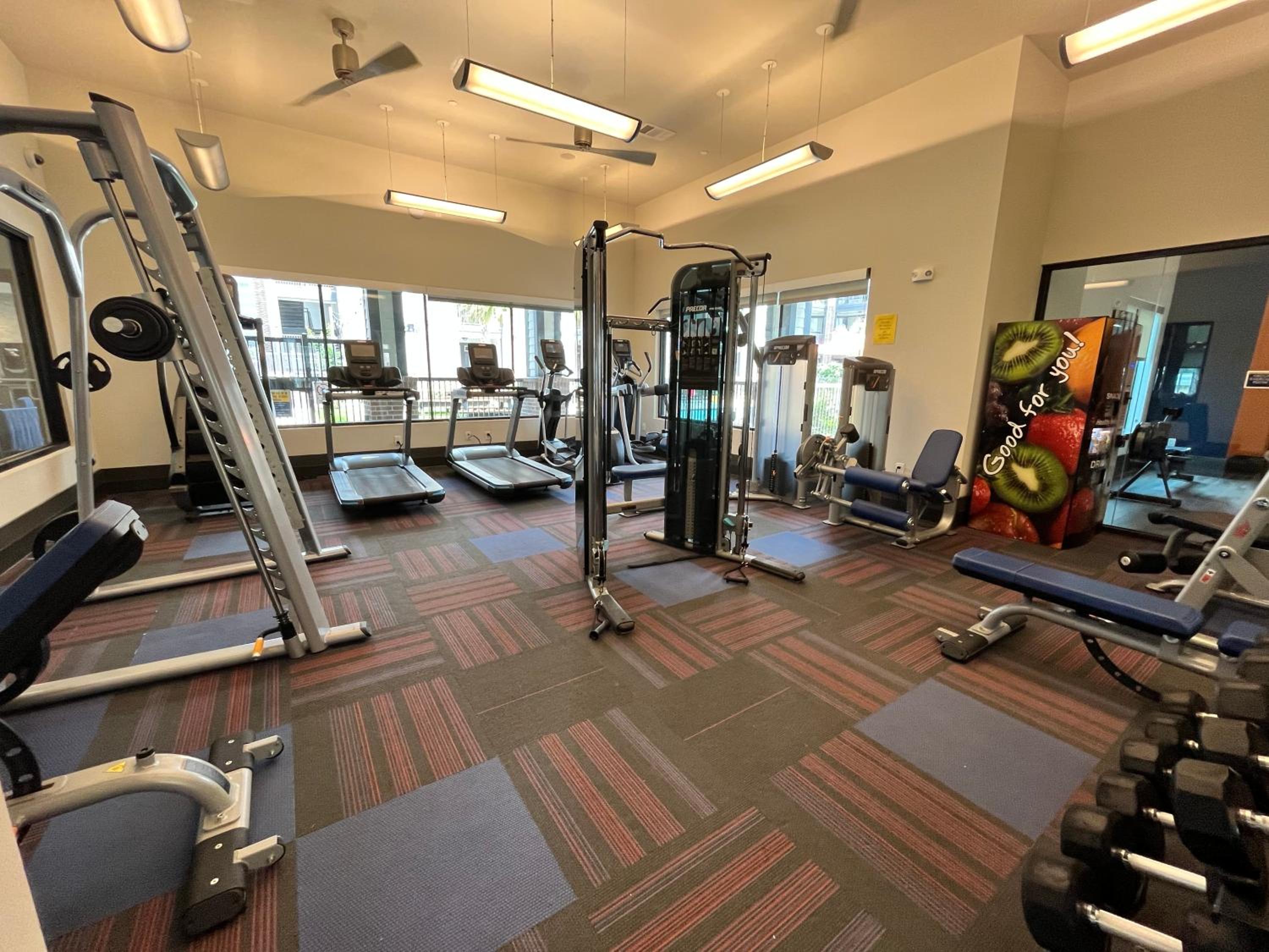7 Min from IAH Business-Ready Condo w Pool & WiFi view 2