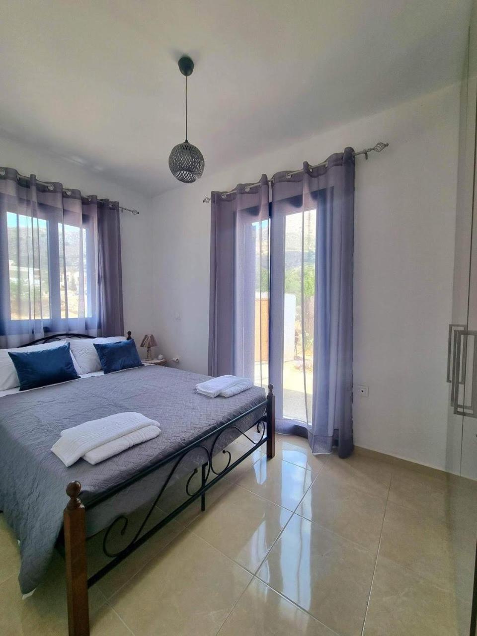 Dionysia apartments