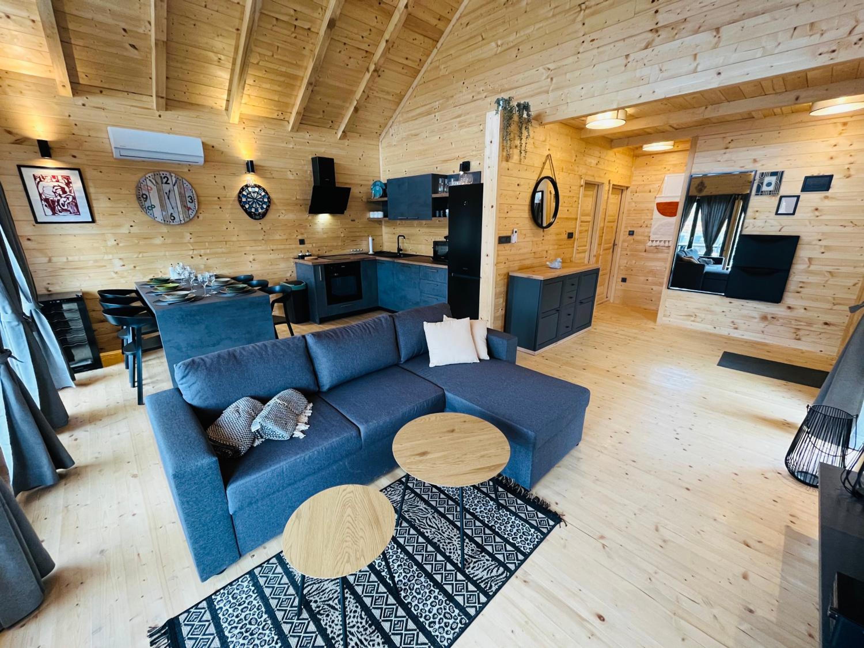Holiday House Adamo view 3