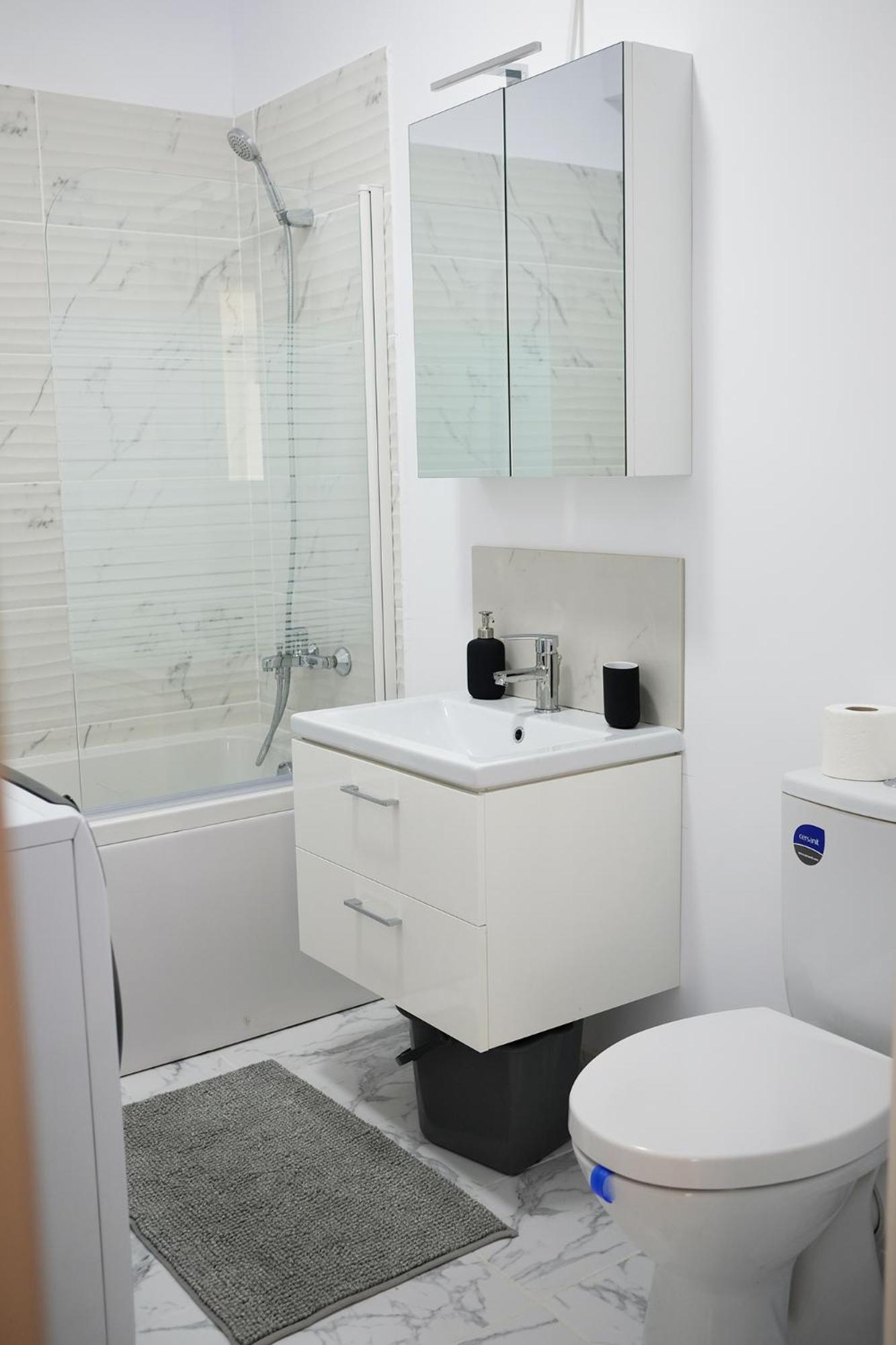 White Flat