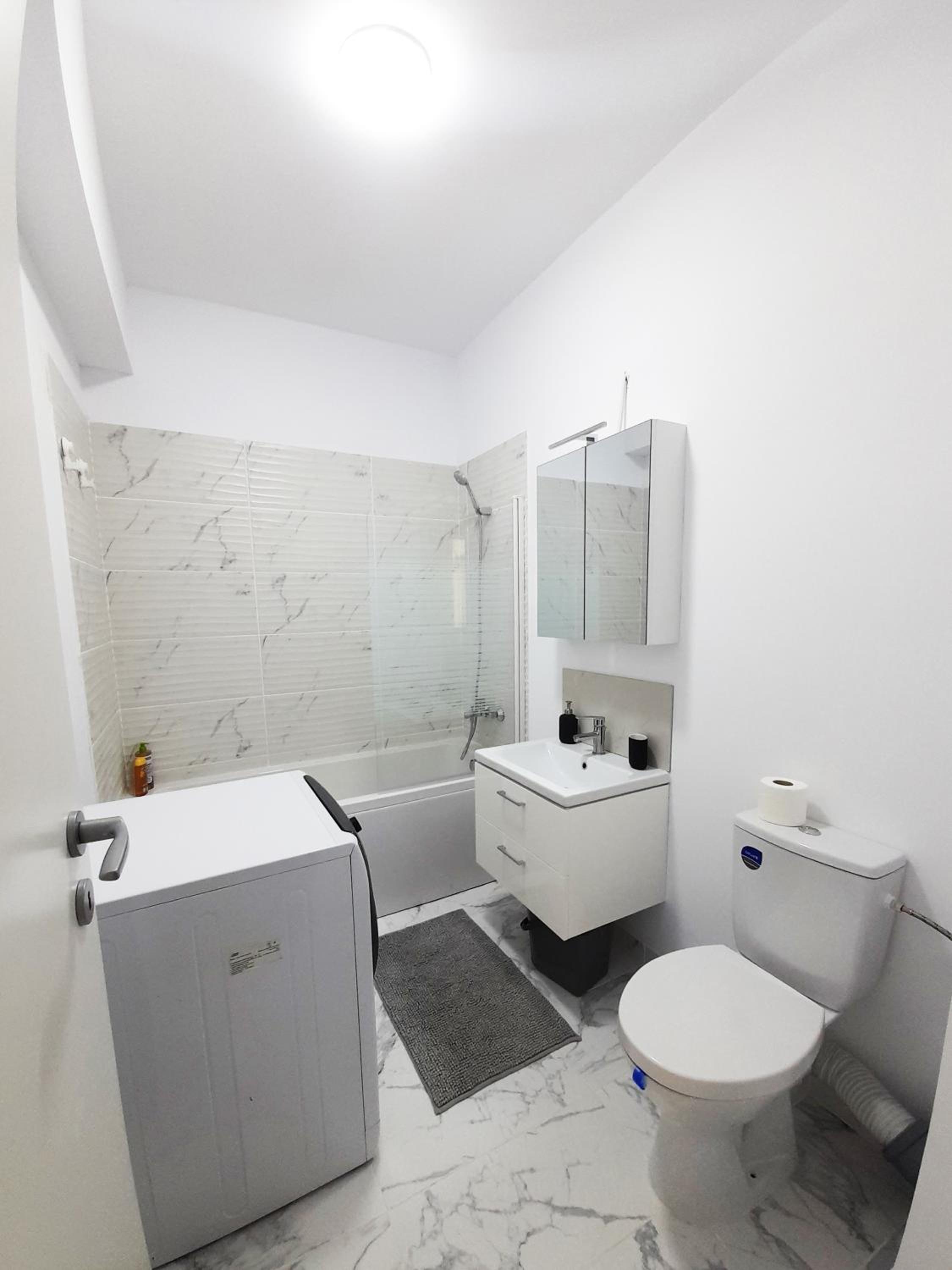 White Flat