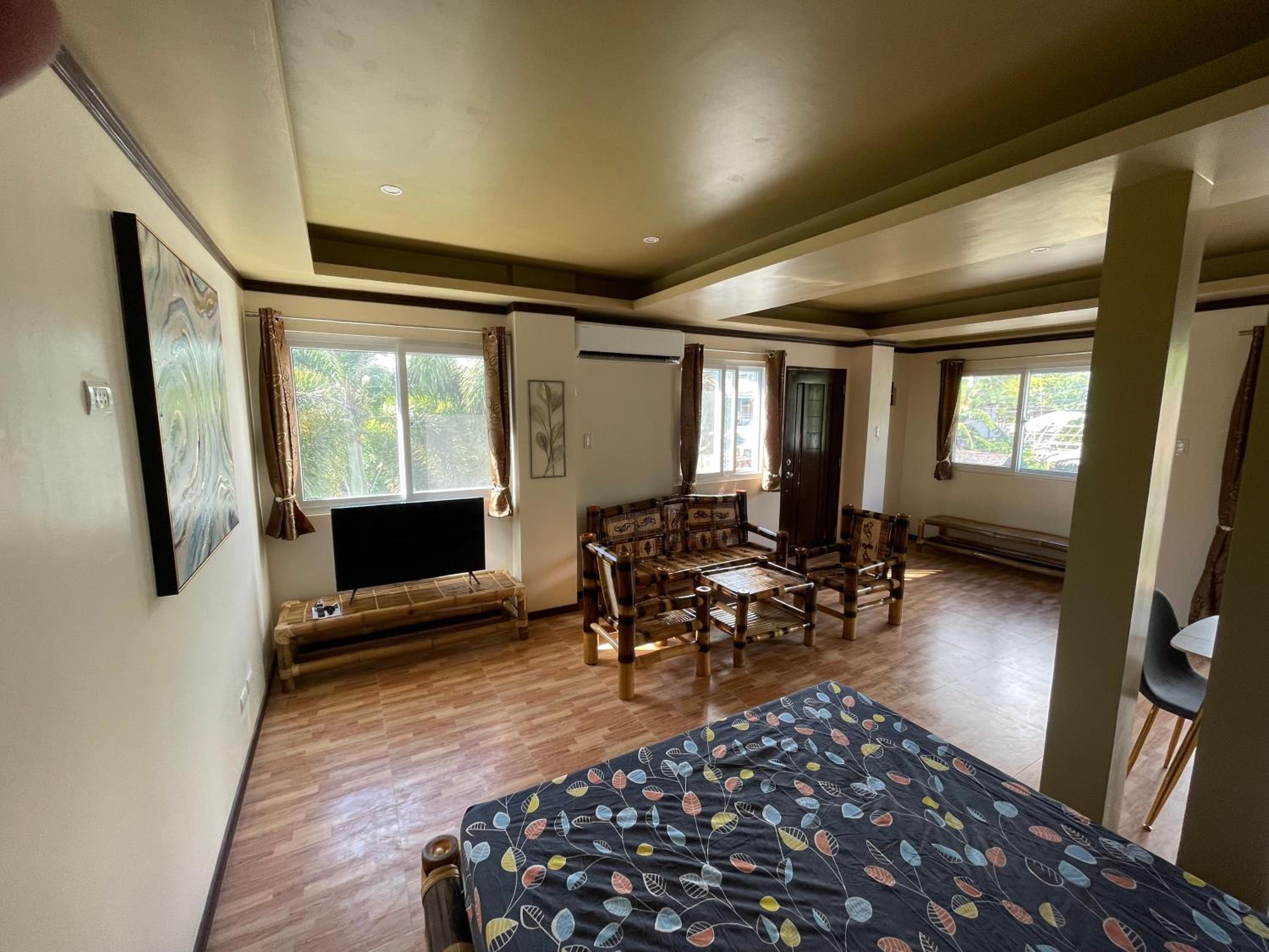 Rose Apartment