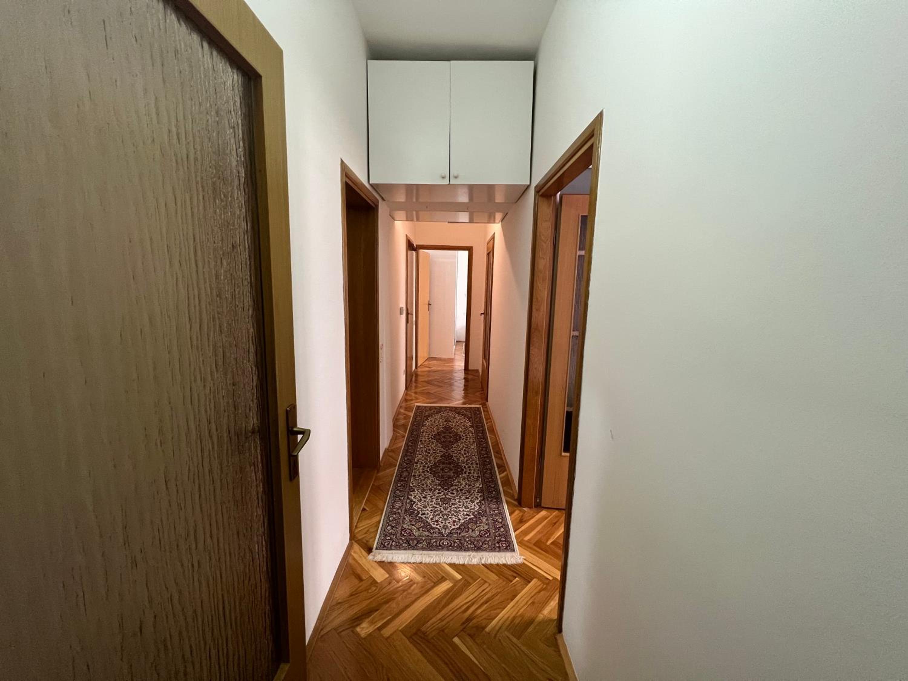 Djana Apartment