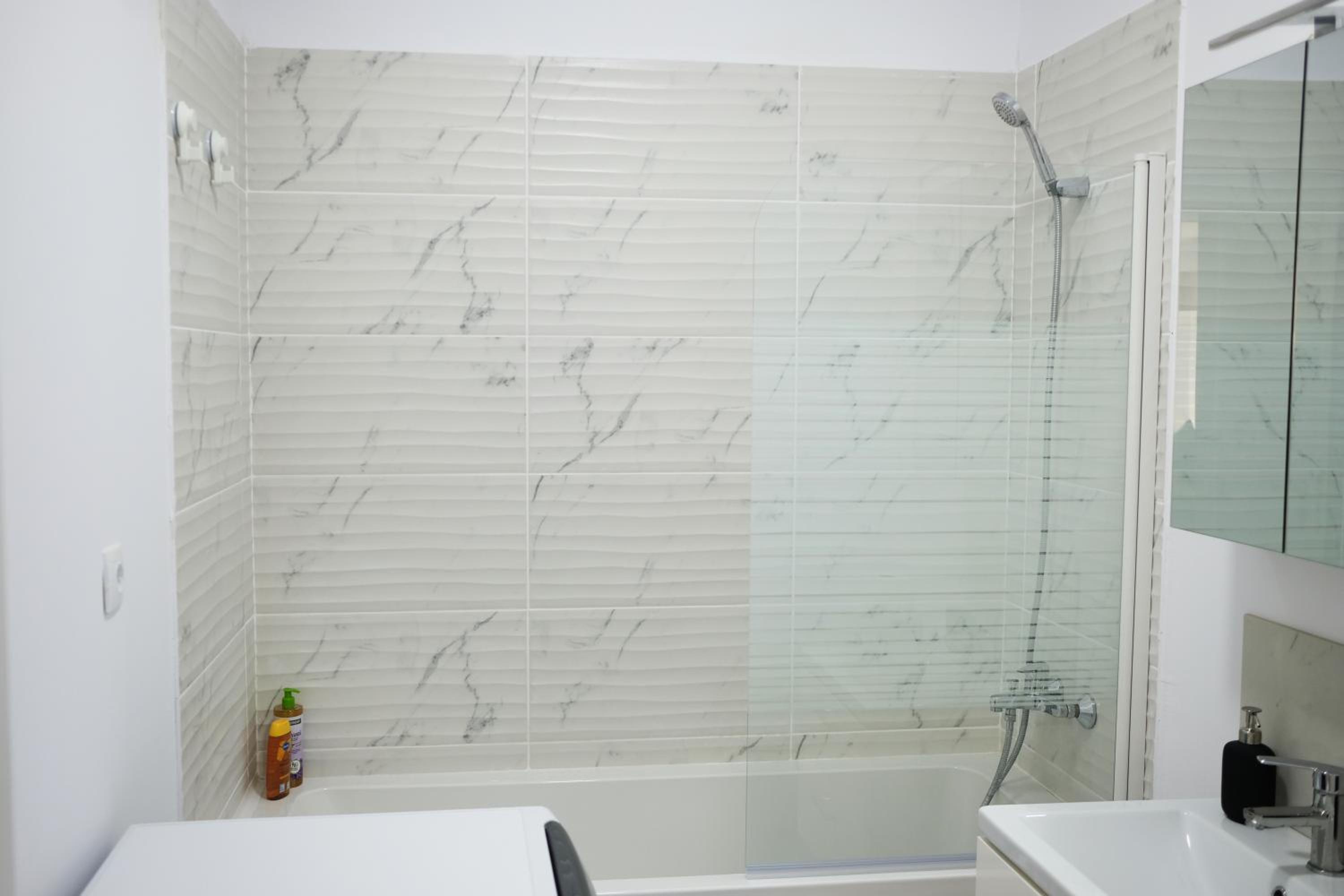 White Flat