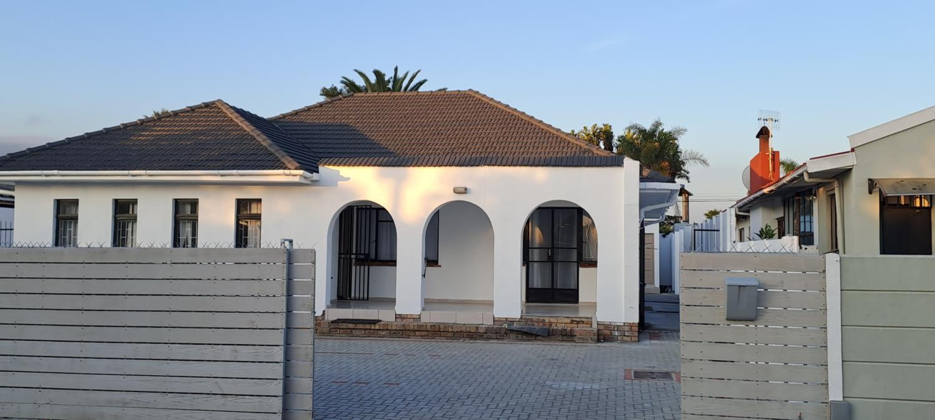 HARESCA LUXURY Accommodation Parow view 4