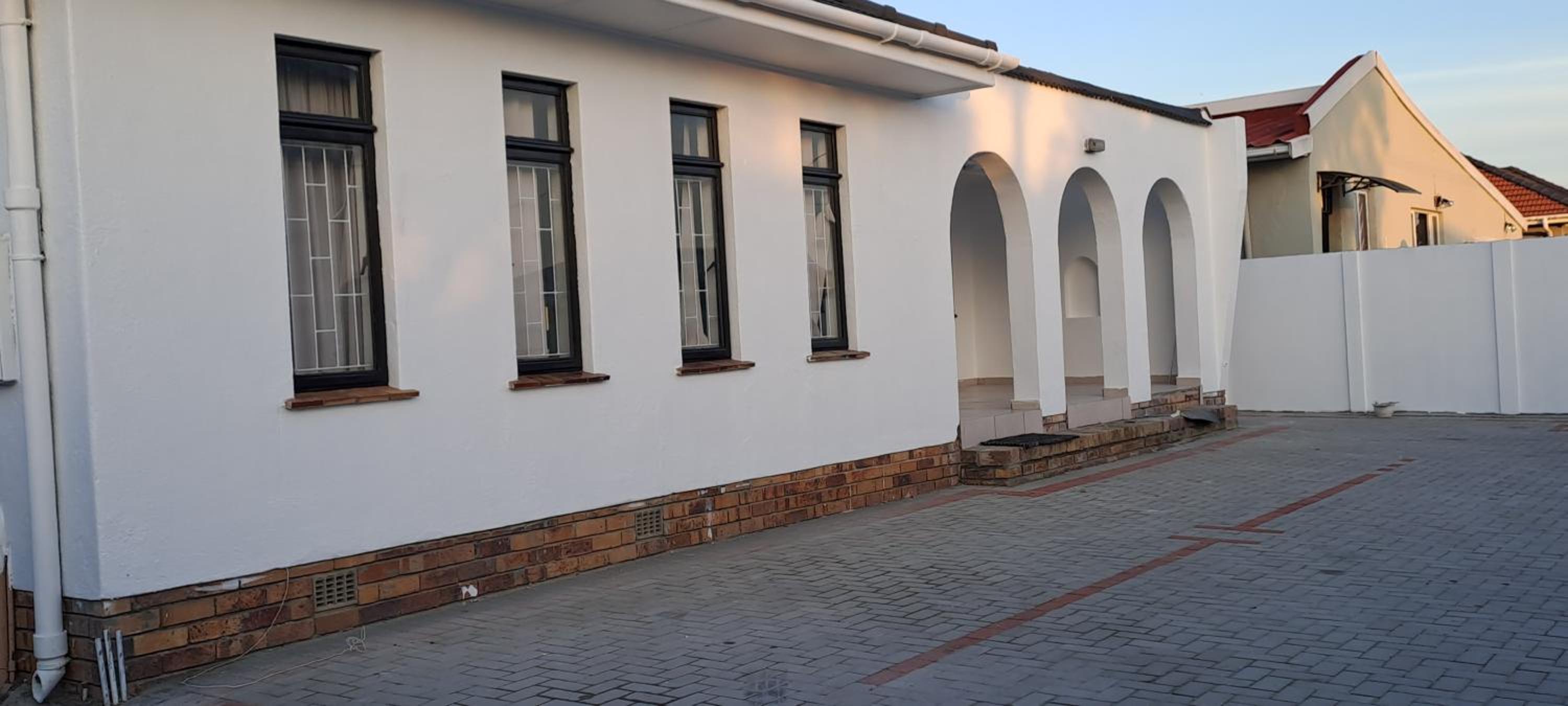 HARESCA LUXURY Accommodation Parow view 5