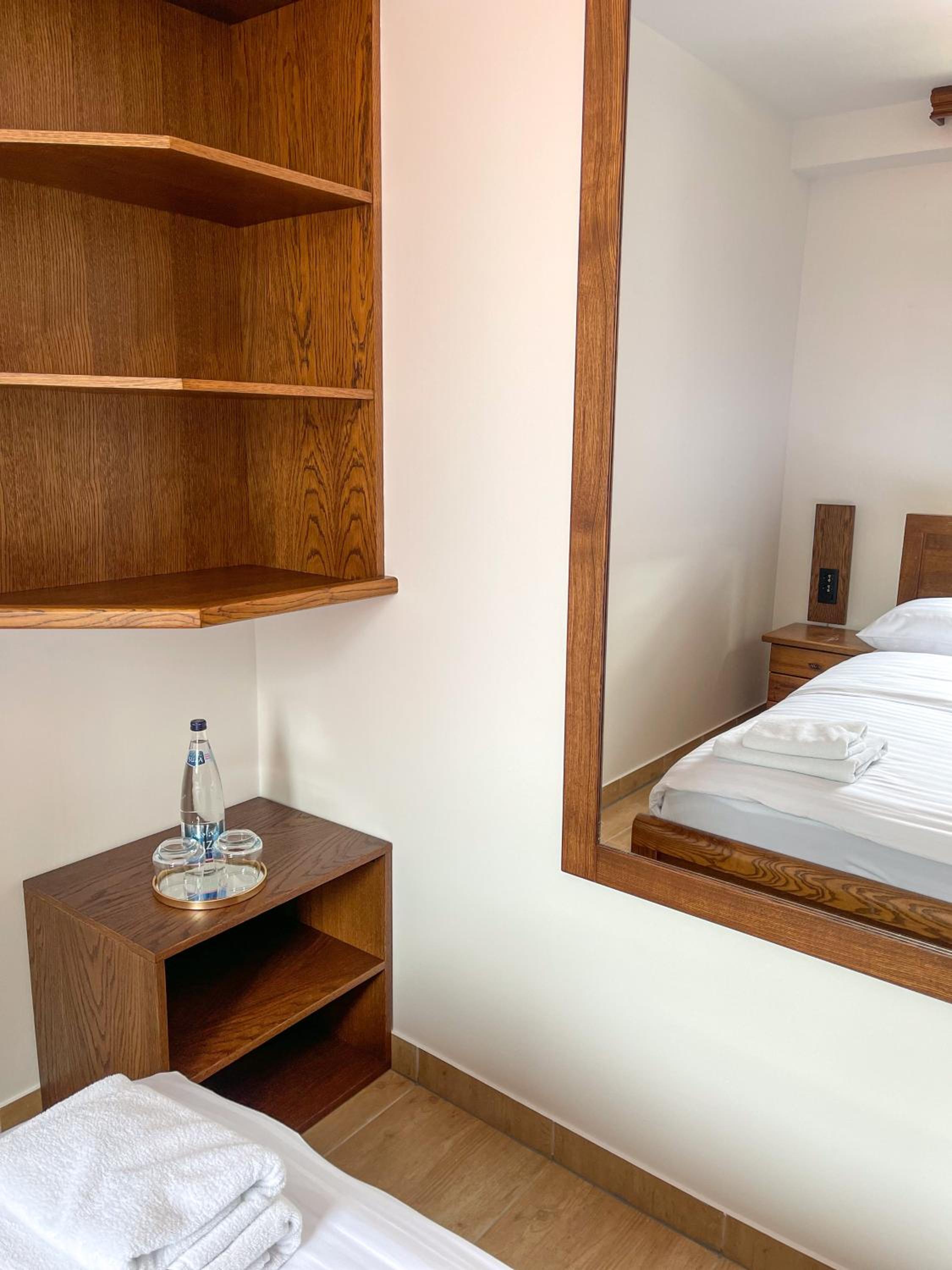 Apartments & Rooms Brijest