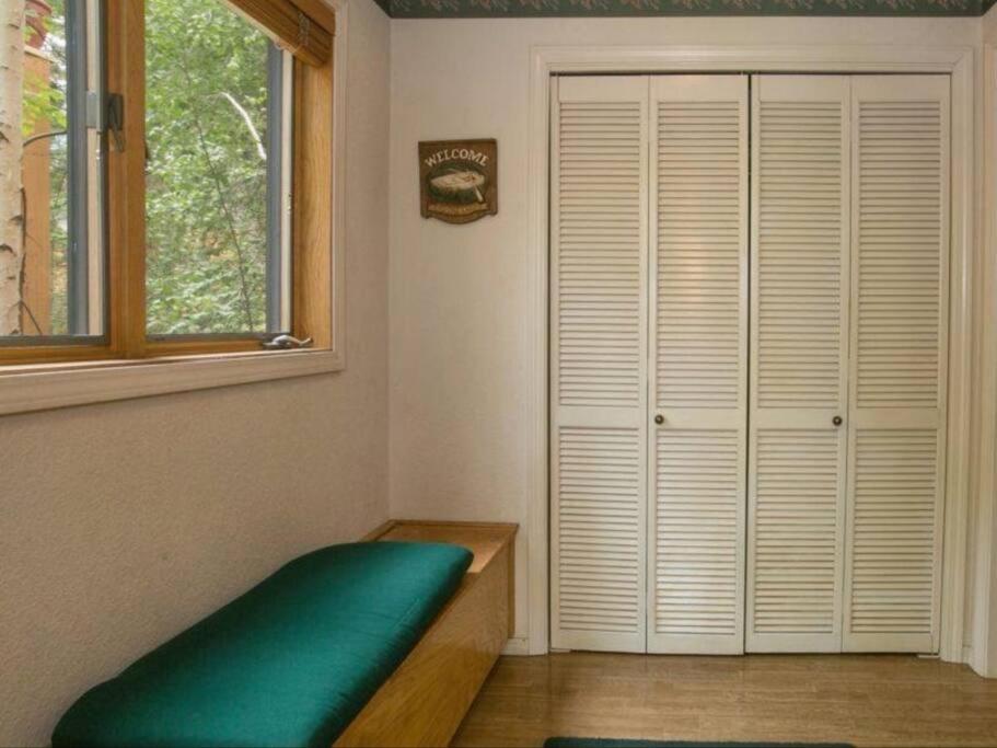 3-bedroom Condo near Lake,Hyatt,Diamond Peak view 2