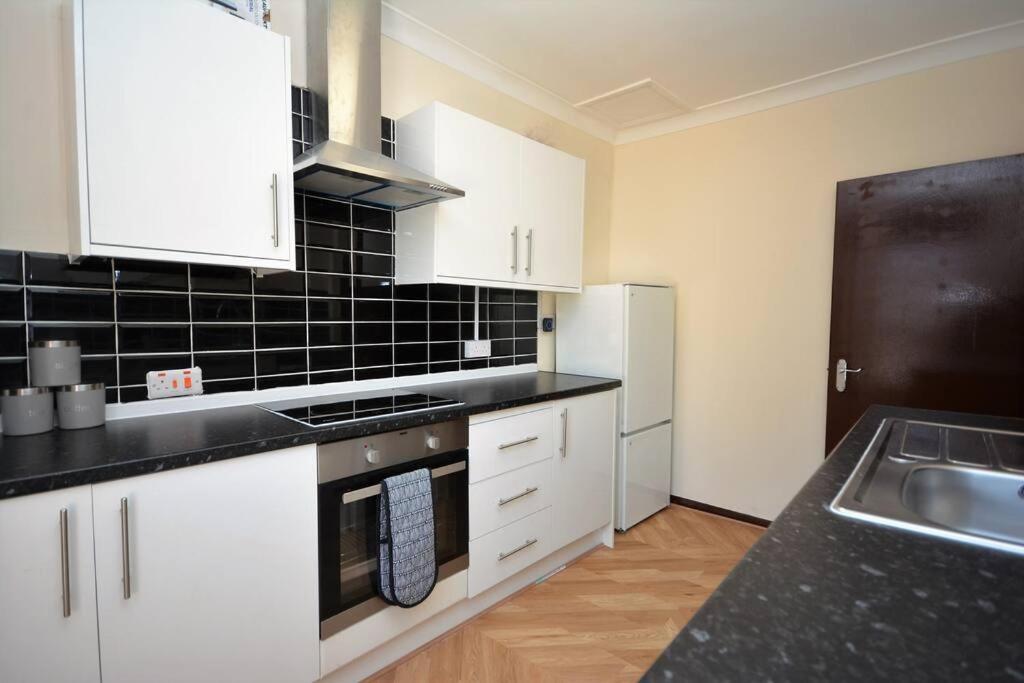 Lovely 3bedroom Apartment London