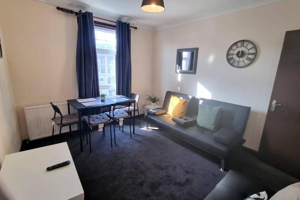 Lovely 3bedroom Apartment London