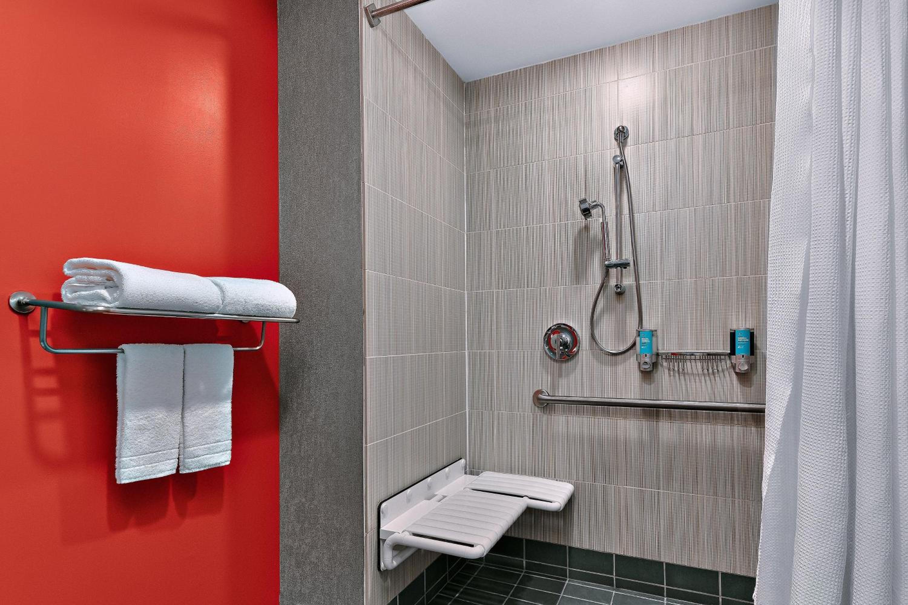 Hanover Vacations - Aloft Arundel Mills BWI Airport - Property Image 4