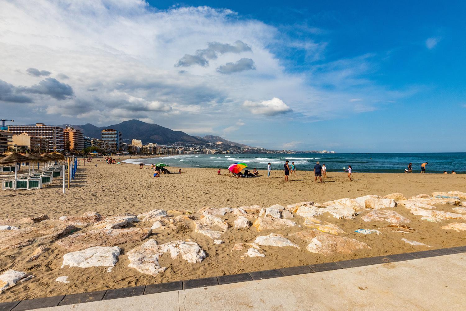 Private Studio Pyr by the beach promenade - shared pool available view 2