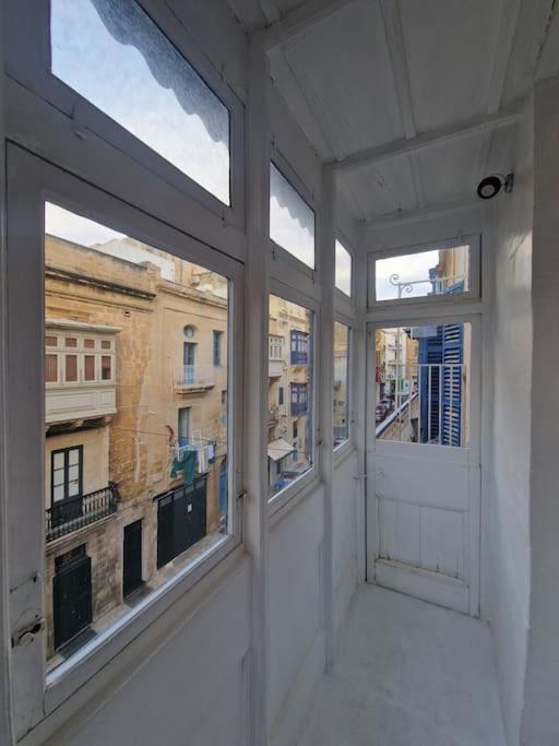 Prime Fully Equipped Studio 2 Ideal Base to Explore Malta view 4
