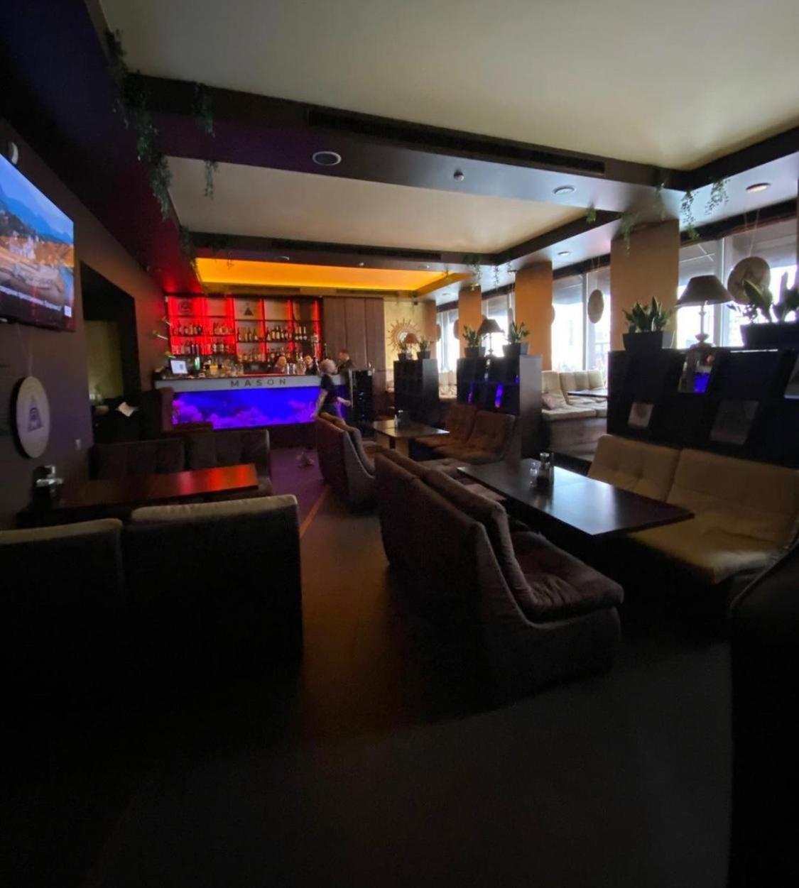lounge