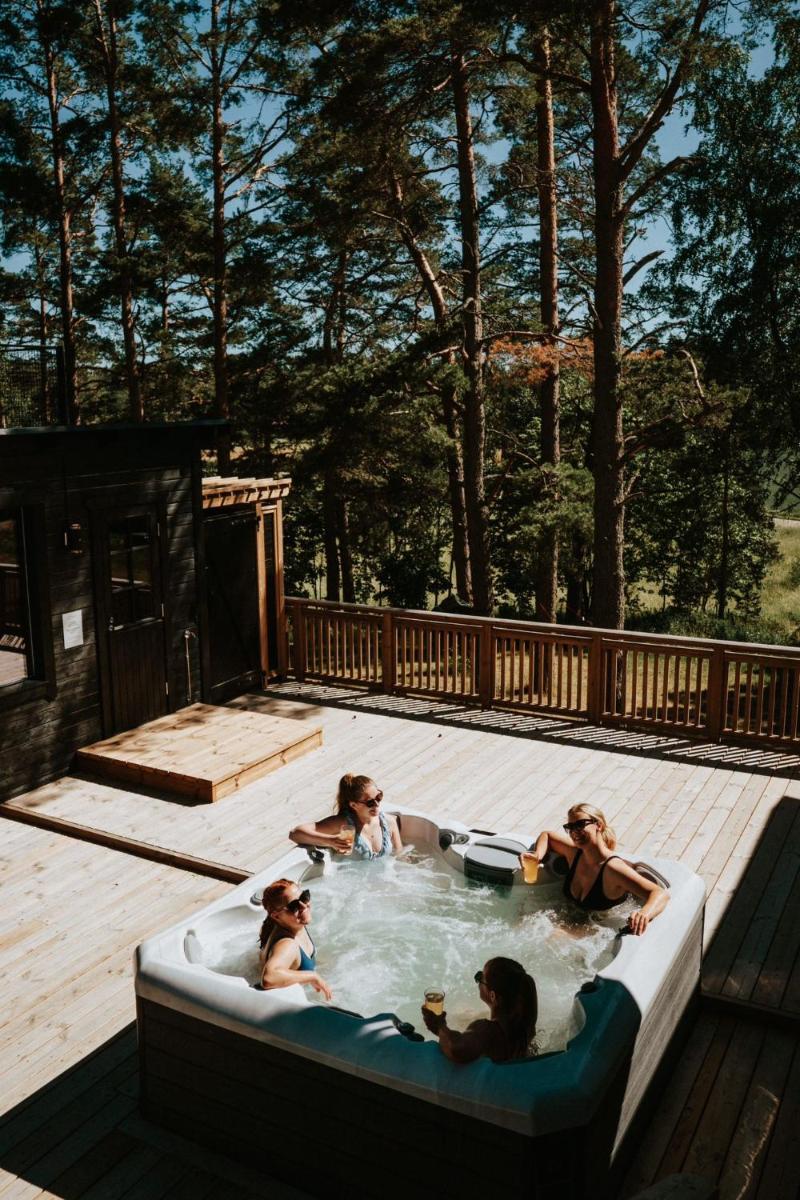Jacuzzi