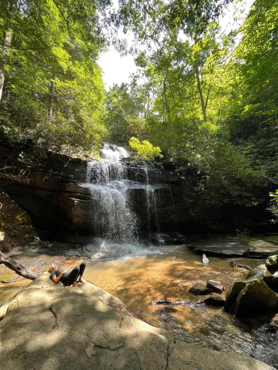 A Creekside Cottage 7 acres, Sliding Rock, Waterfalls & Hiking view 2