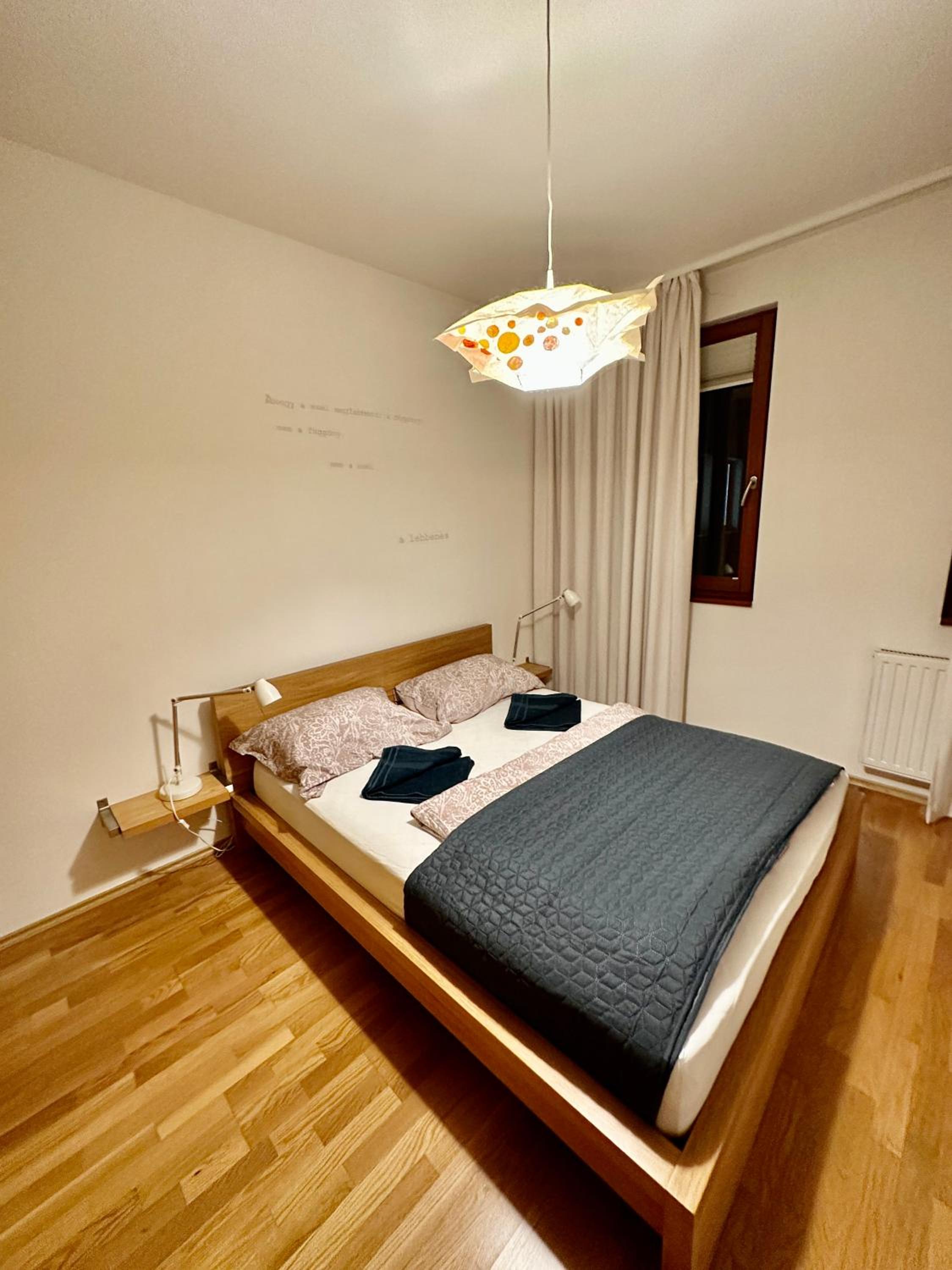 Central apartment with balcony