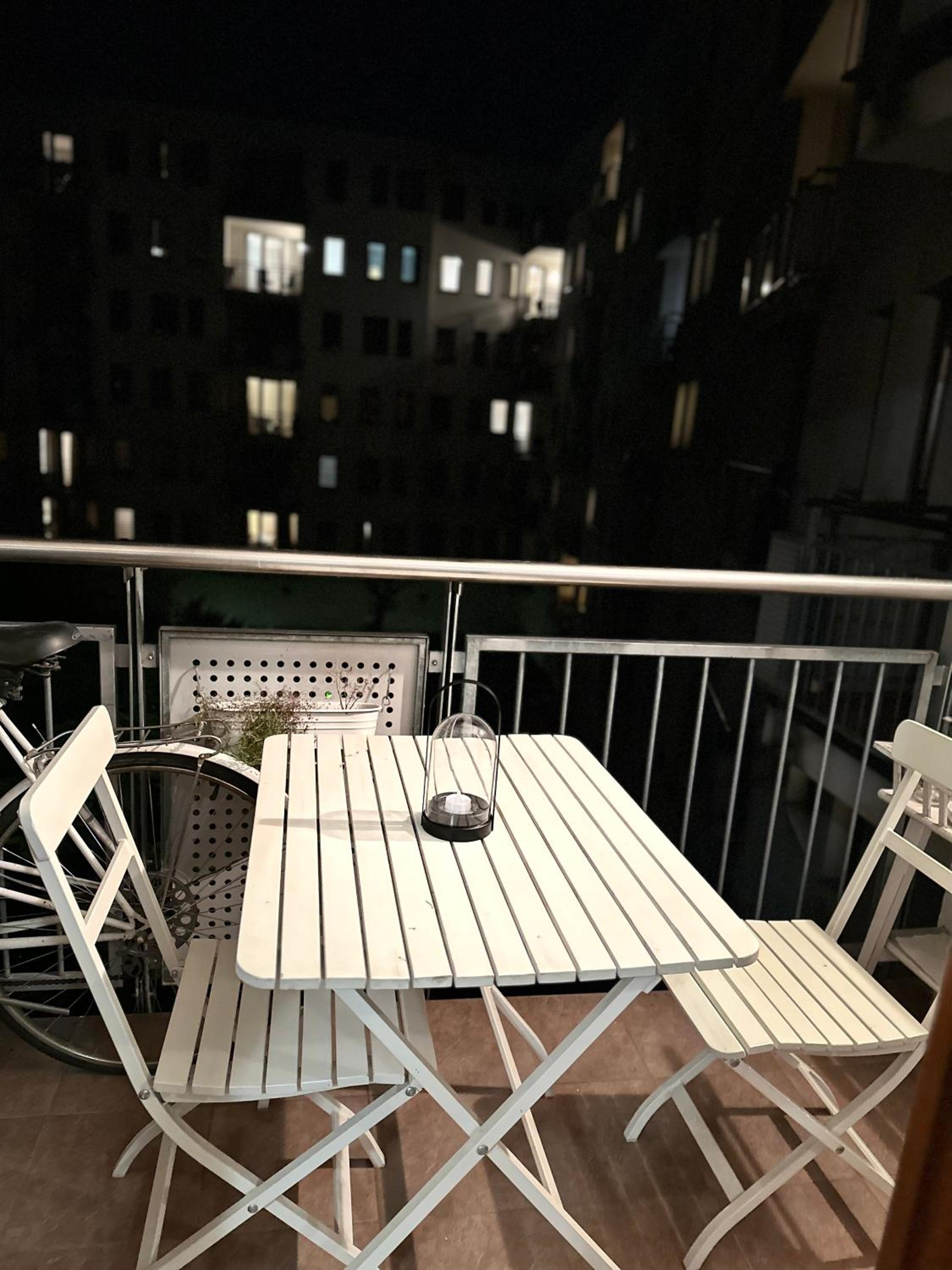 Central apartment with balcony