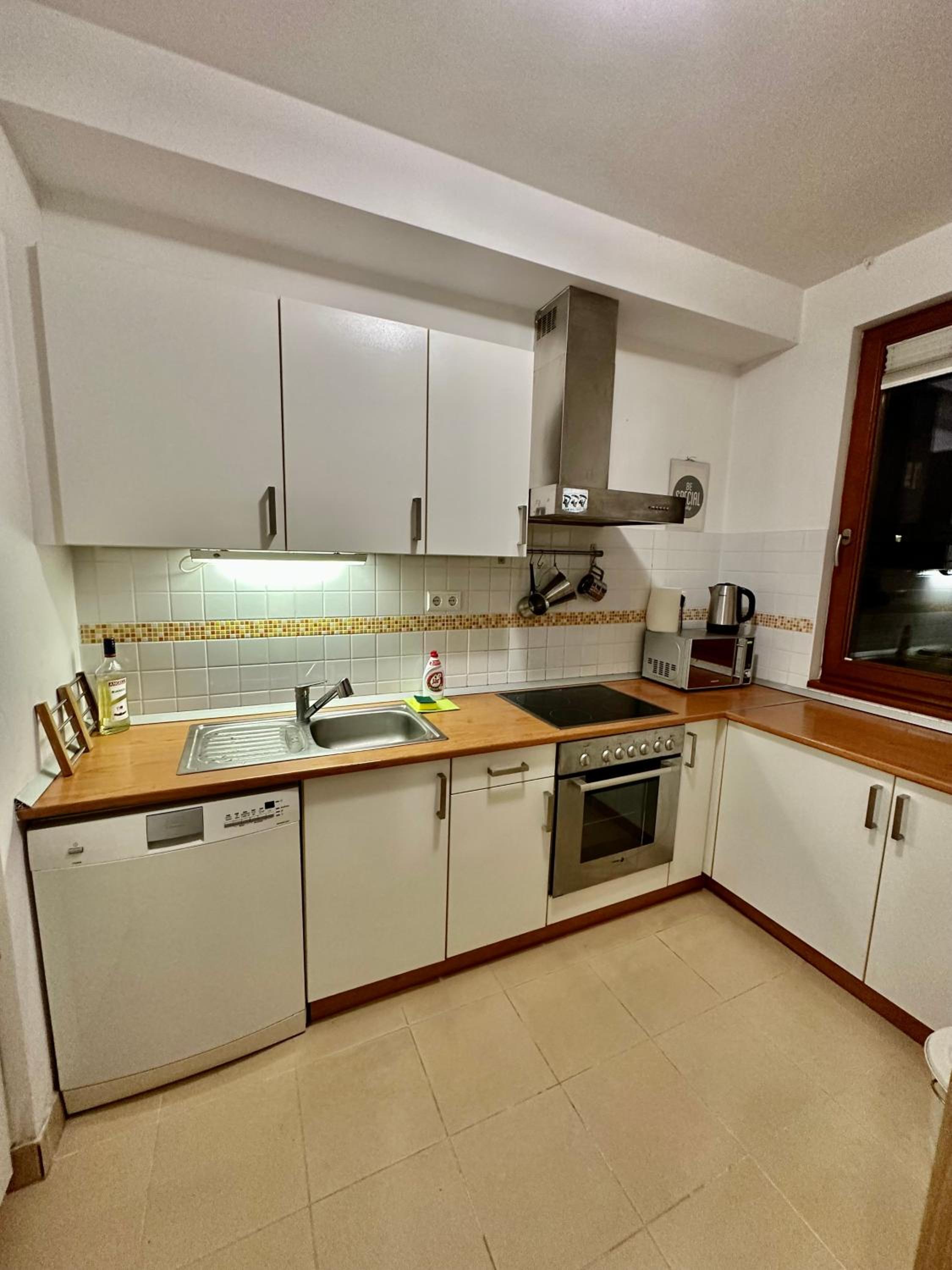 Central apartment with balcony