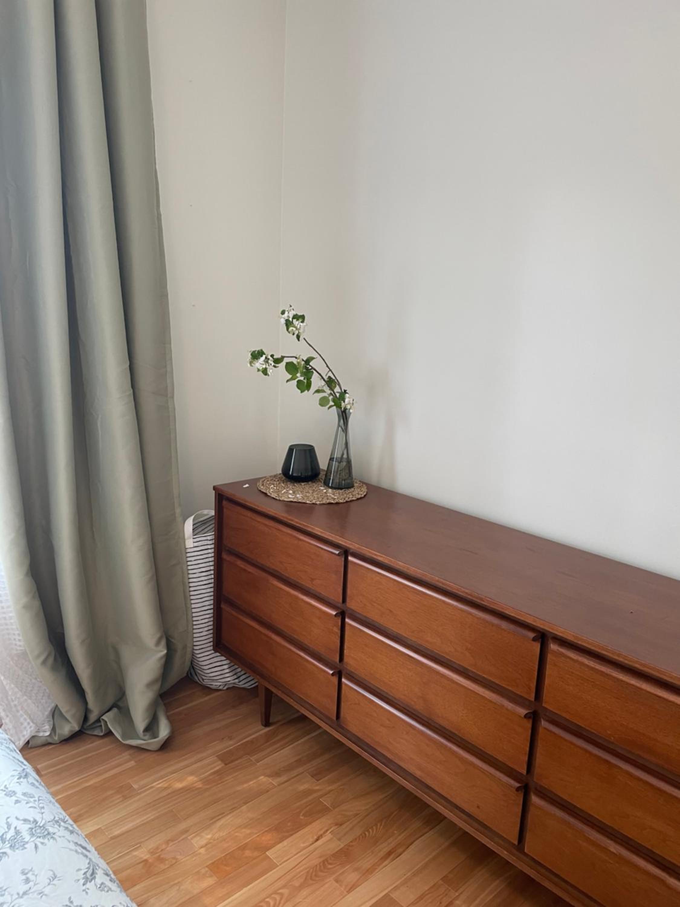 Tantallon Guest Room with Private Beach