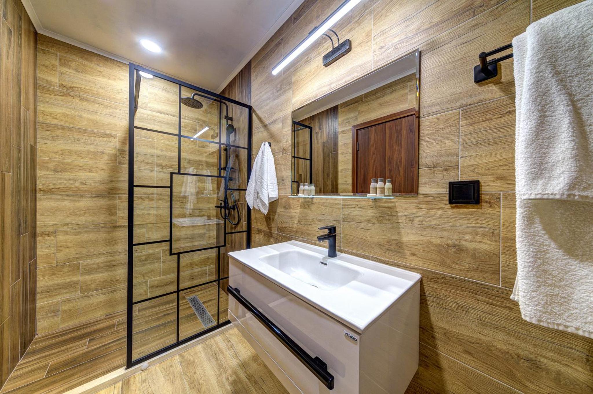 Deer Lake 521 at Oak Residence Hotel & Relax