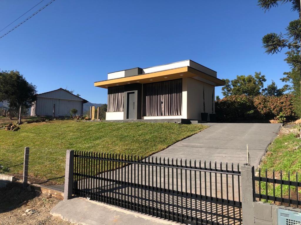 Hotel Super TinyHouse ao Lado da Igreja Matriz - Image 1