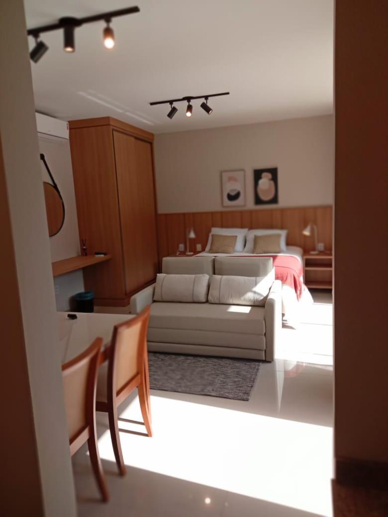 Super TinyHouse ao Lado da Igreja Matriz