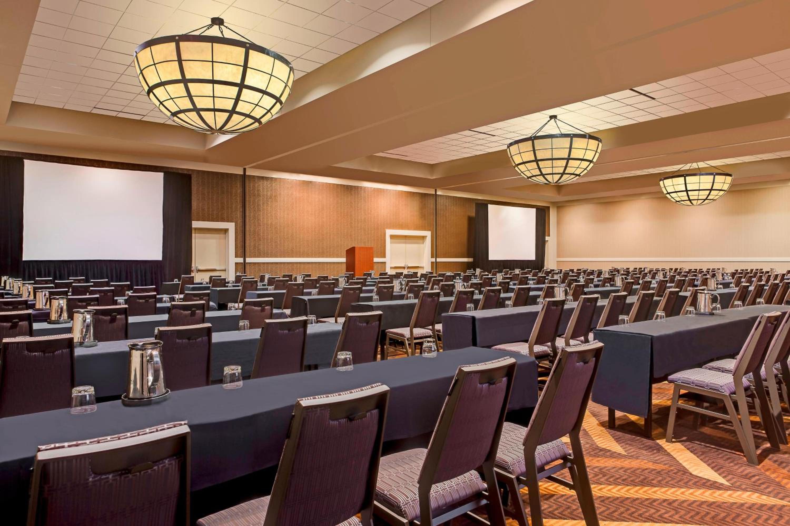 Sheraton Overland Park Hotel at the Convention Center - Property Image 32