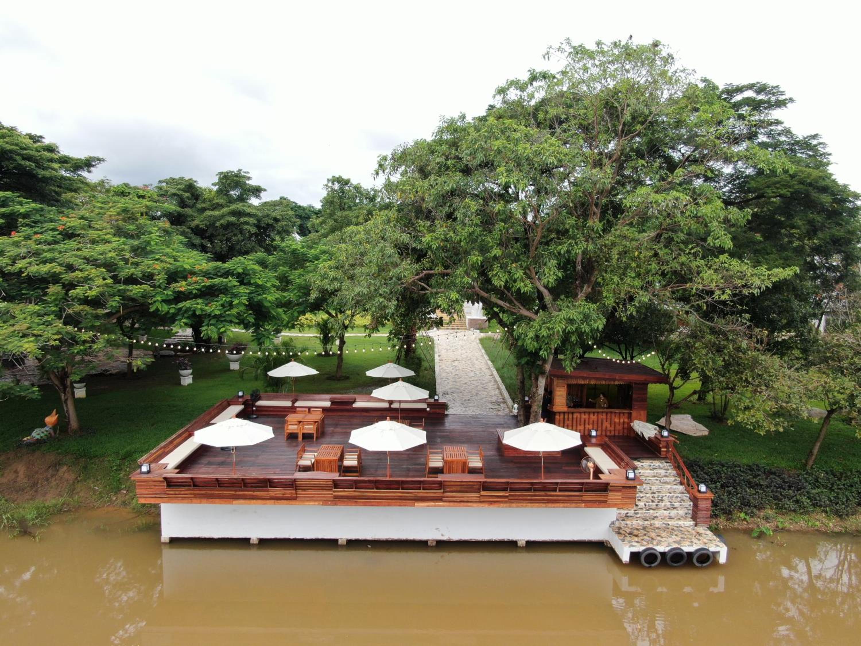 River Kwai Kiri Resort