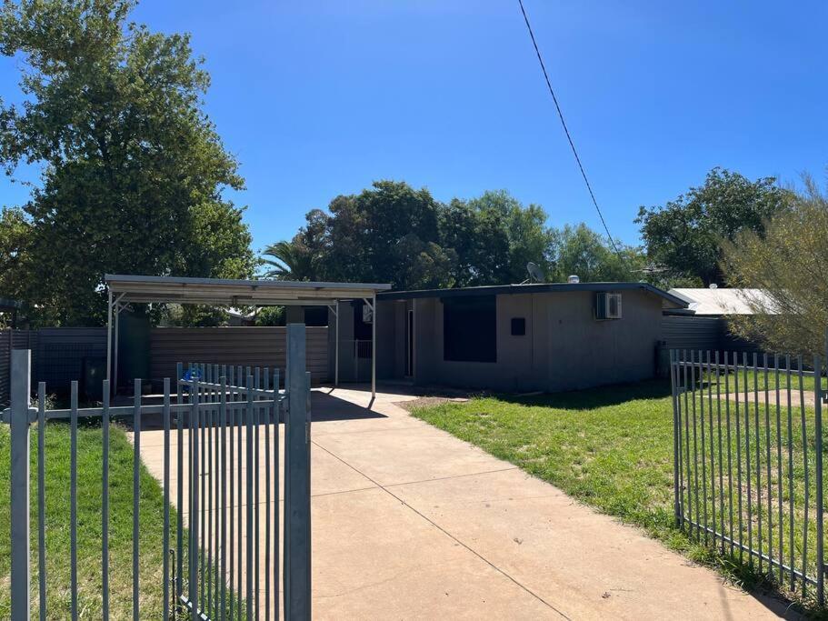 Grabber- Three bedroom charm in Alice Springs