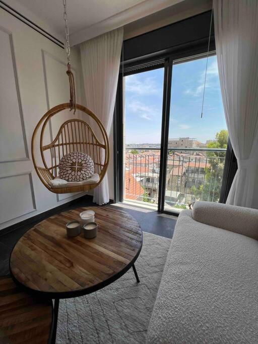 JLM market suite view 4